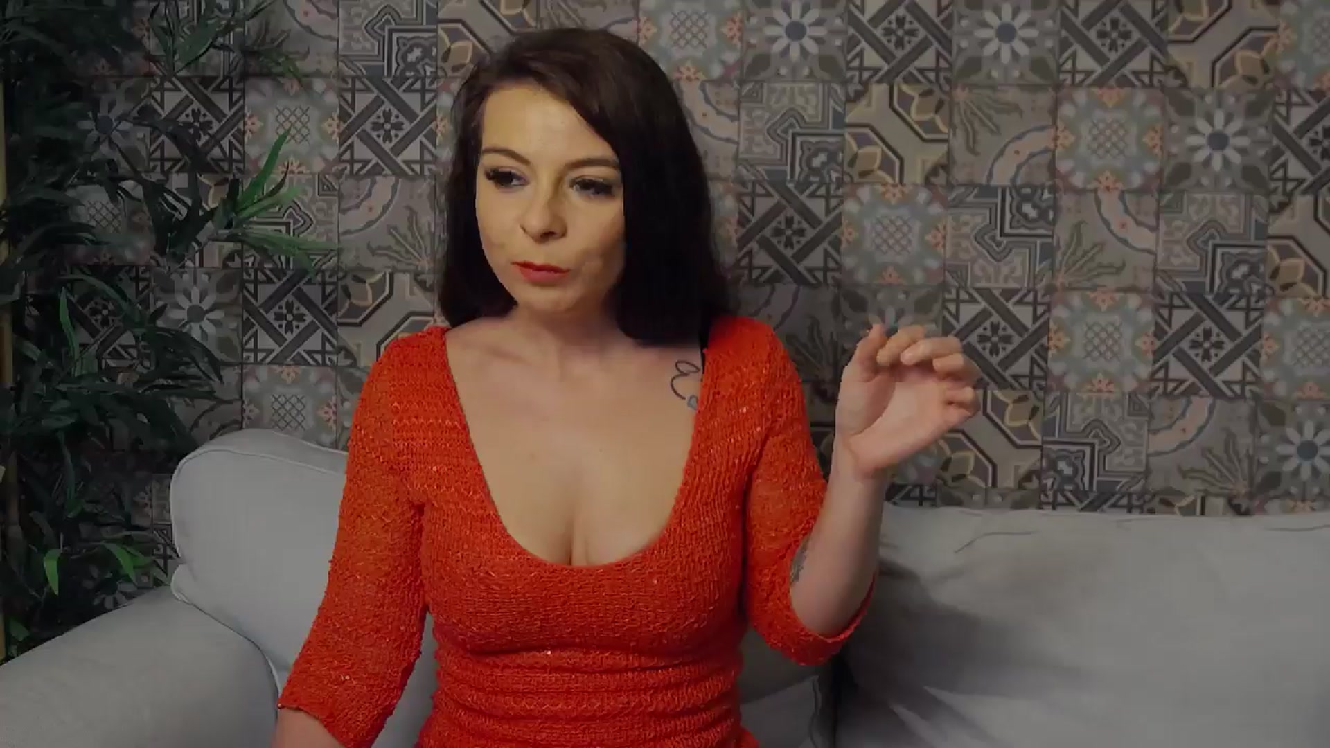 Gallery image thumbnail from DiamondStar_'s myfreecams stream on, 12/05/2024, 24:01 image 2 of 20