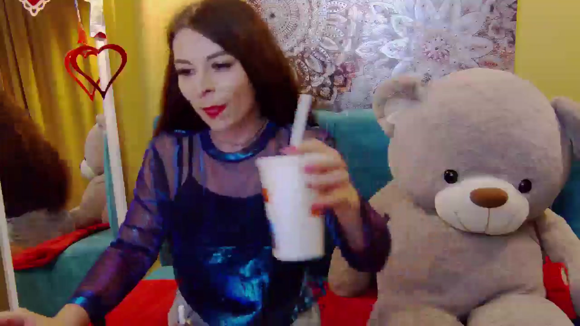 Gallery image thumbnail from DiamondStar_'s myfreecams stream on, 05/07/2025, 24:08 image 17 of 20