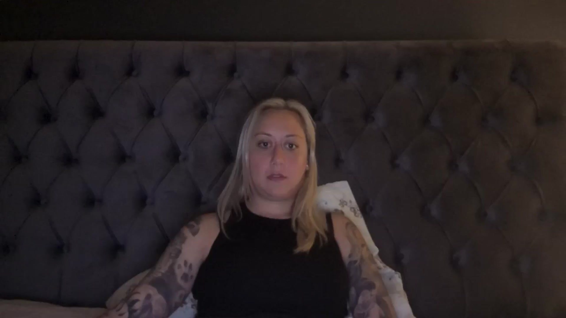 Gallery image thumbnail from DiamondXOXO's myfreecams stream on, 06/17/2024, 21:54 image 4 of 20