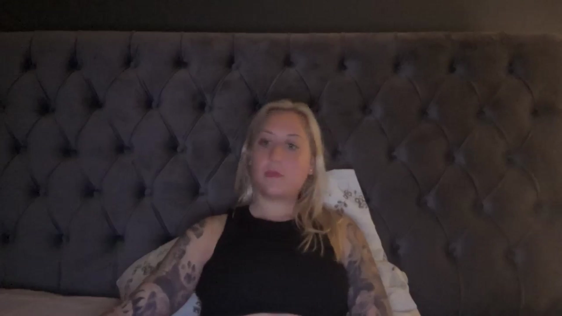 Gallery image thumbnail from DiamondXOXO's myfreecams stream on, 06/17/2024, 21:54 image 19 of 20