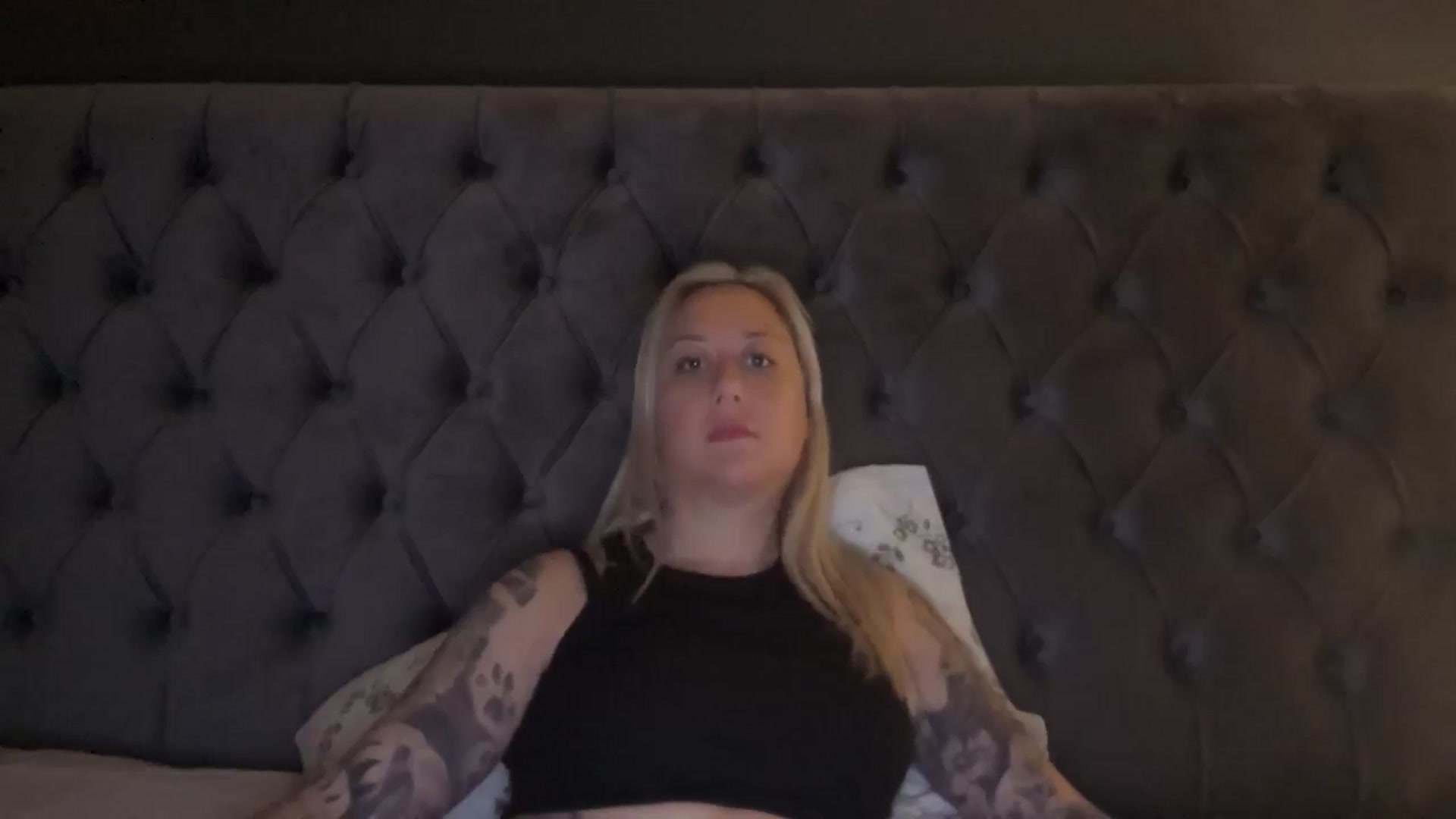Gallery image thumbnail from DiamondXOXO's myfreecams stream on, 06/17/2024, 21:54 image 11 of 20