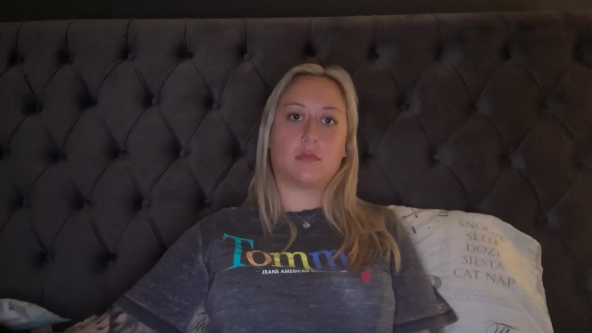 Gallery image thumbnail from DiamondXOXO's myfreecams stream on, 06/19/2024, 09:18 image 13 of 20
