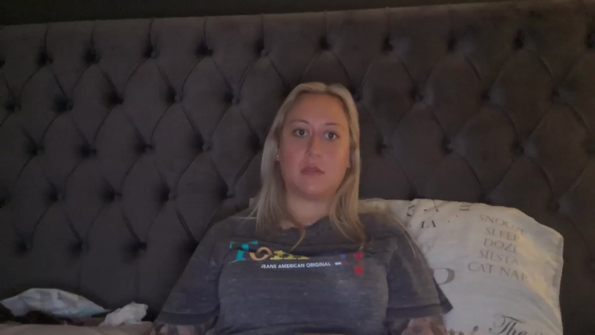 Gallery image thumbnail from DiamondXOXO's myfreecams stream on, 06/19/2024, 10:17 image 14 of 20