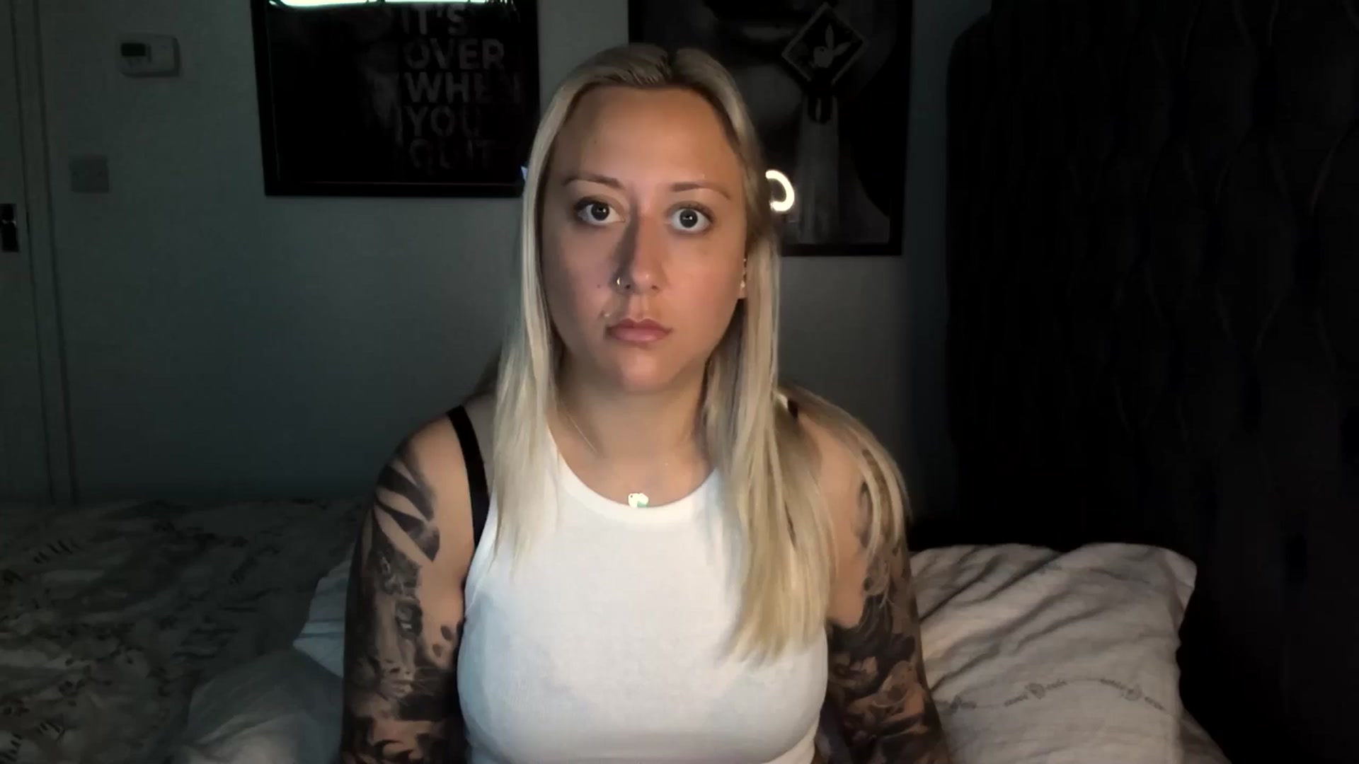 Gallery image thumbnail from DiamondXOXO's myfreecams stream on, 06/24/2024, 09:10 image 1 of 20