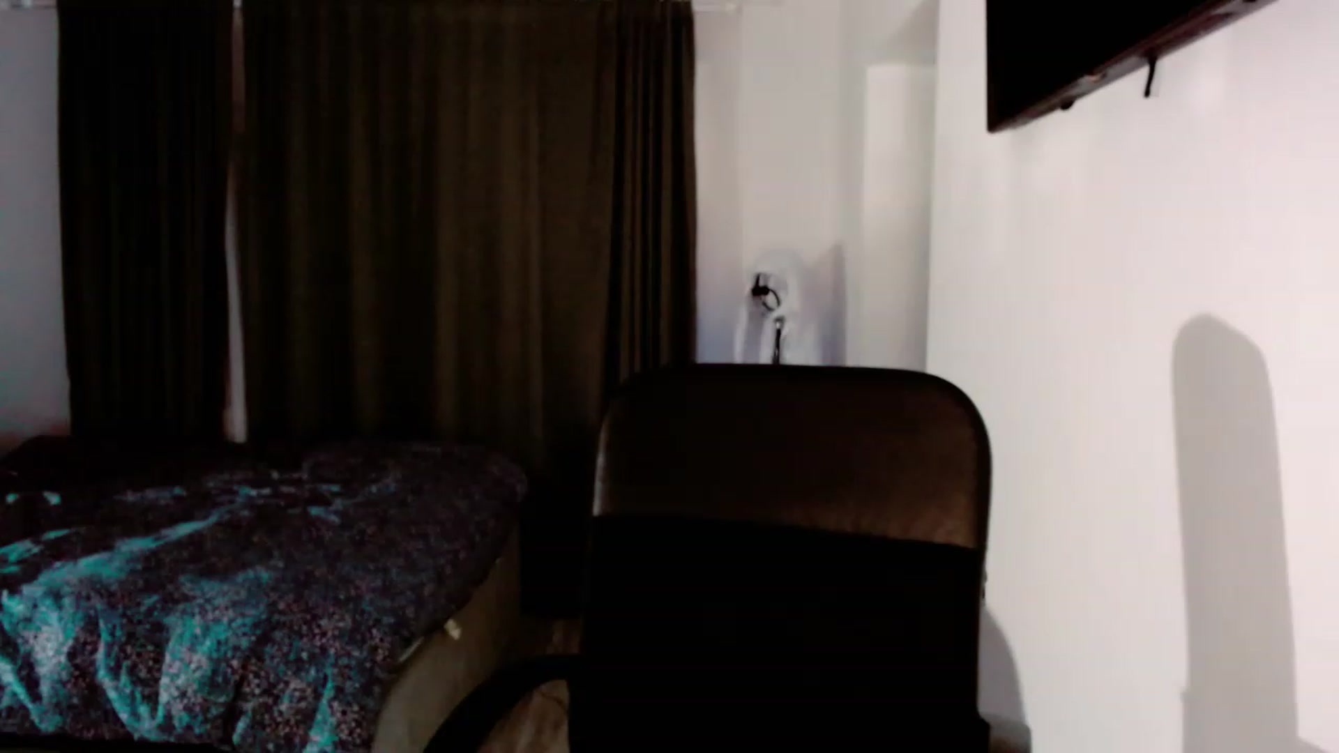 Gallery image thumbnail from Diamondblack5's myfreecams stream on, 06/24/2023, 02:08 image 20 of 20