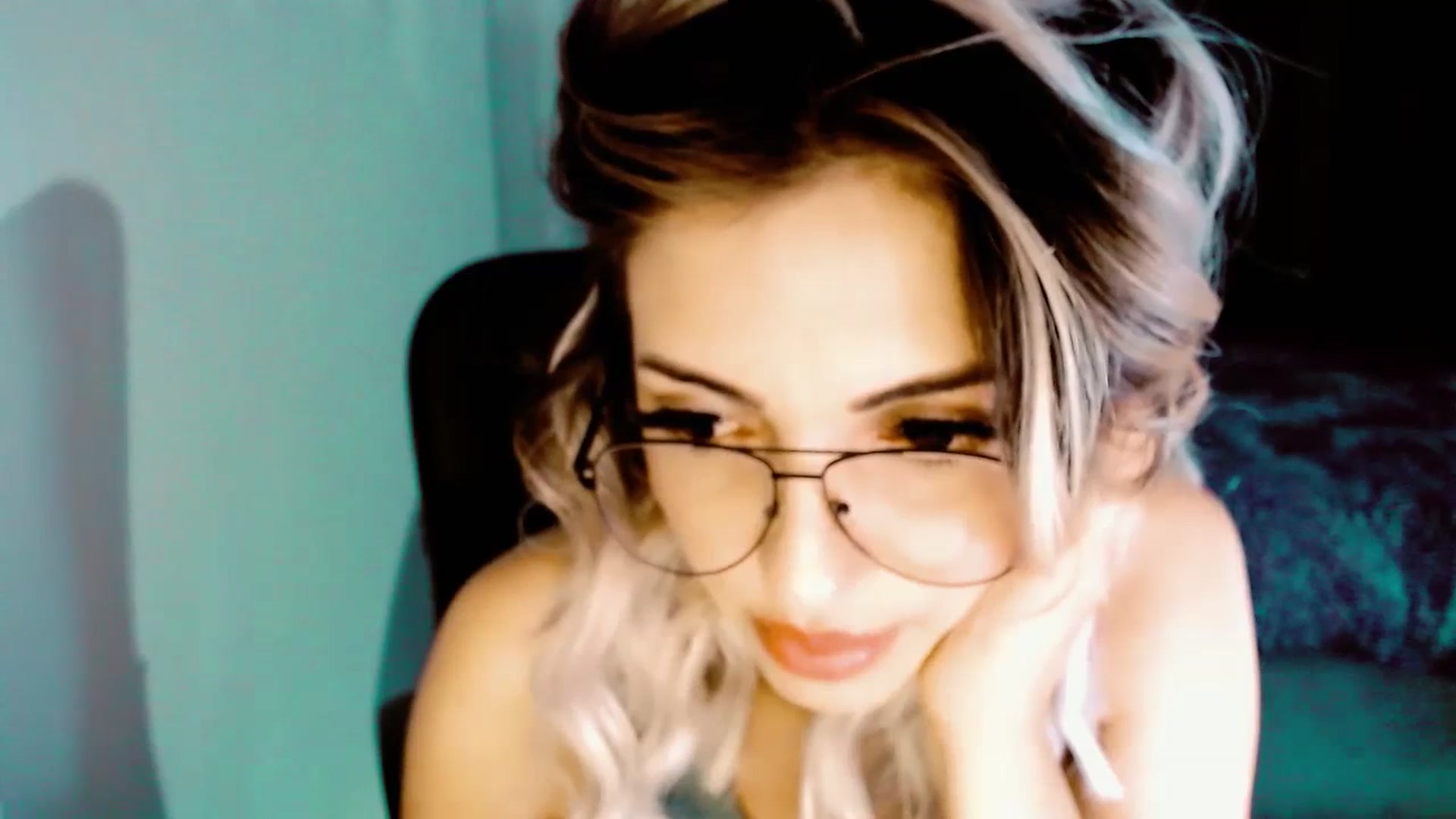 Gallery image thumbnail from Diamondblack5's myfreecams stream on, 06/24/2023, 21:58 image 20 of 20