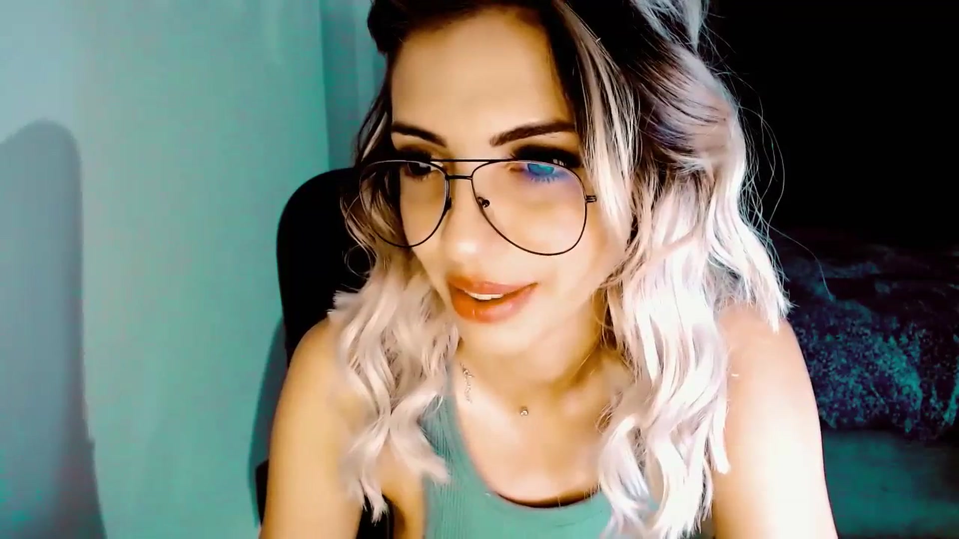 Gallery image thumbnail from Diamondblack5's myfreecams stream on, 06/24/2023, 21:58 image 16 of 20
