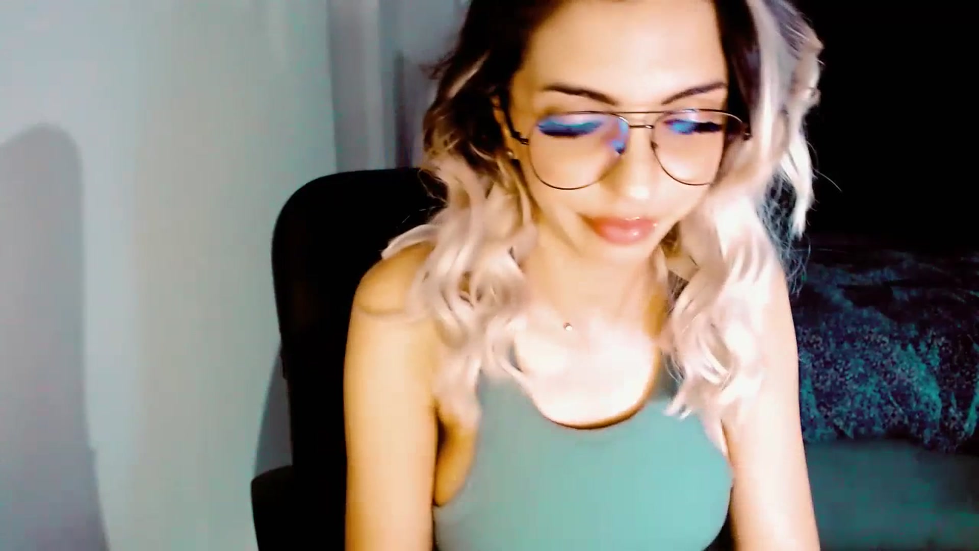 Gallery image thumbnail from Diamondblack5's myfreecams stream on, 06/24/2023, 21:58 image 10 of 20