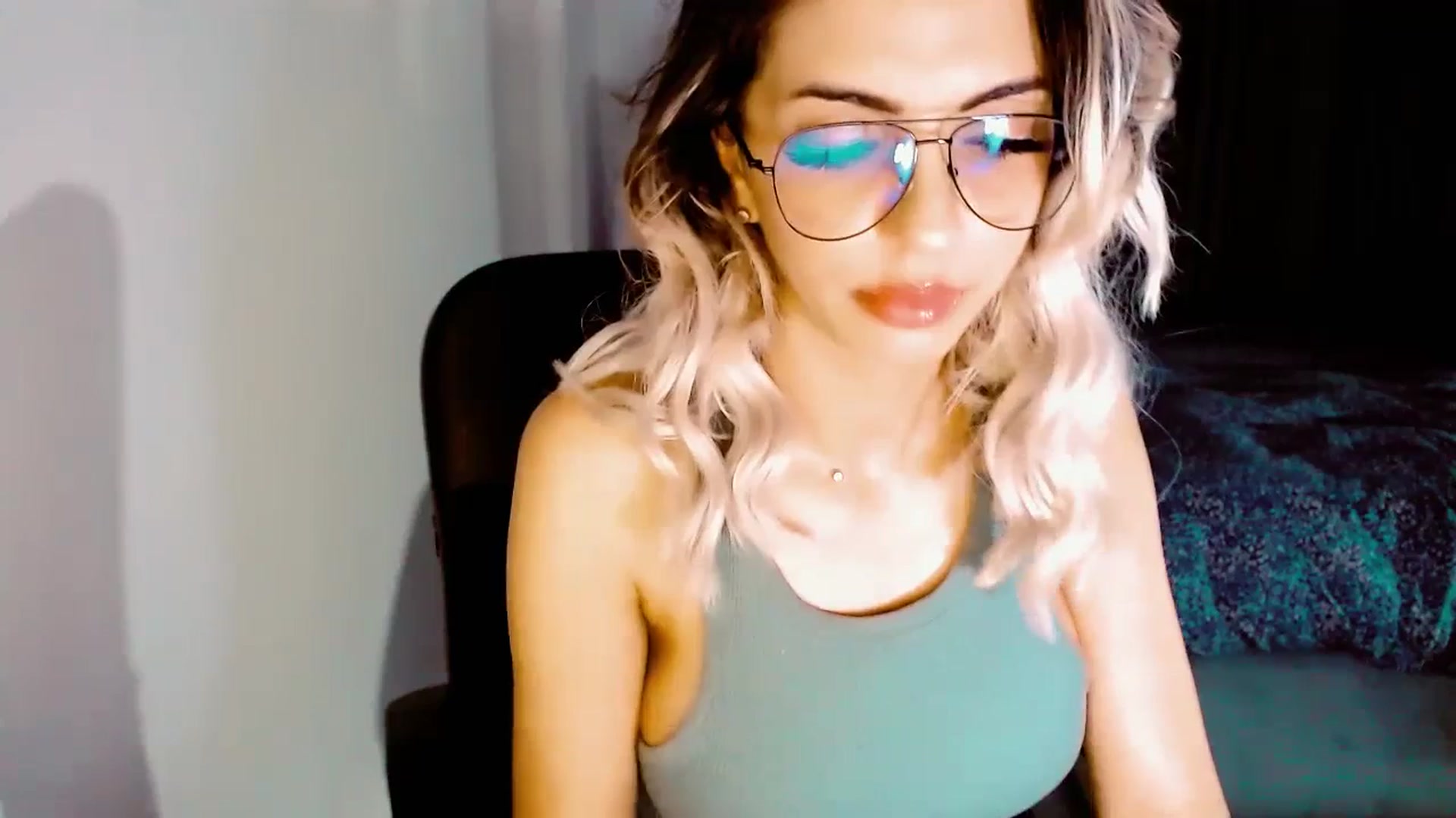 Gallery image thumbnail from Diamondblack5's myfreecams stream on, 06/24/2023, 21:58 image 8 of 20