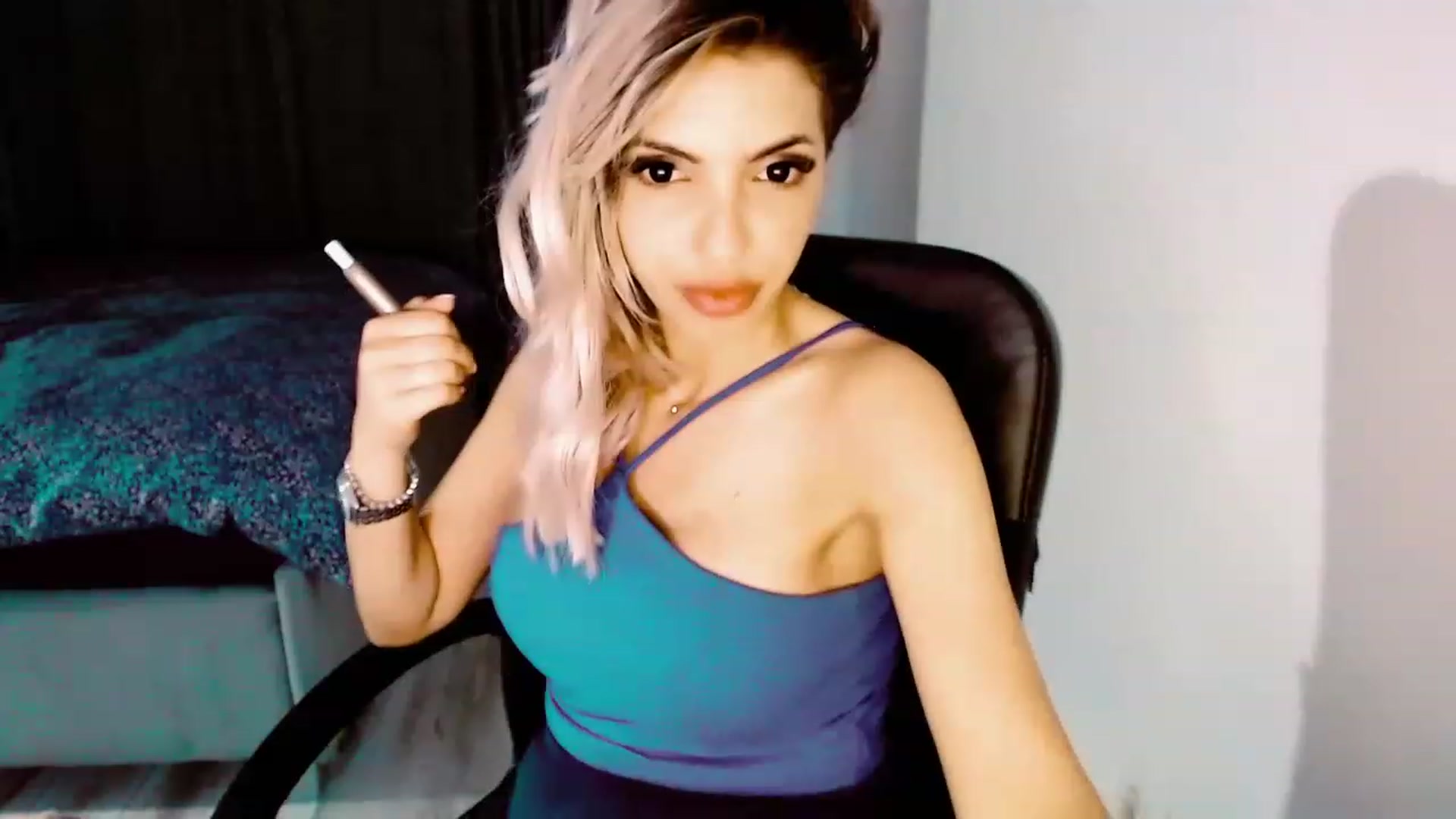 Gallery image thumbnail from Diamondblack5's myfreecams stream on, 07/03/2023, 01:25 image 10 of 20