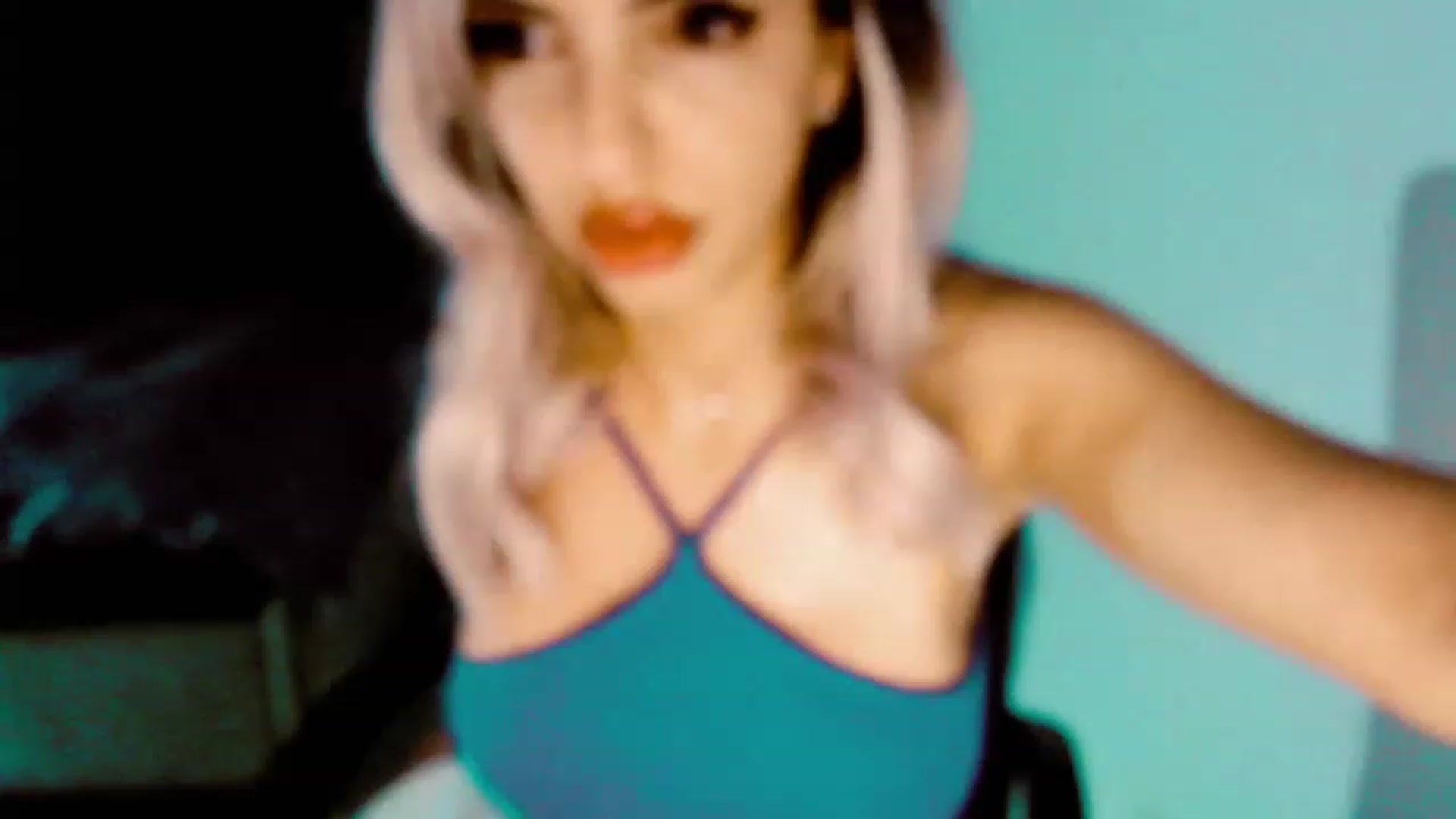 Gallery image thumbnail from Diamondblack5's myfreecams stream on, 07/03/2023, 02:52 image 14 of 20
