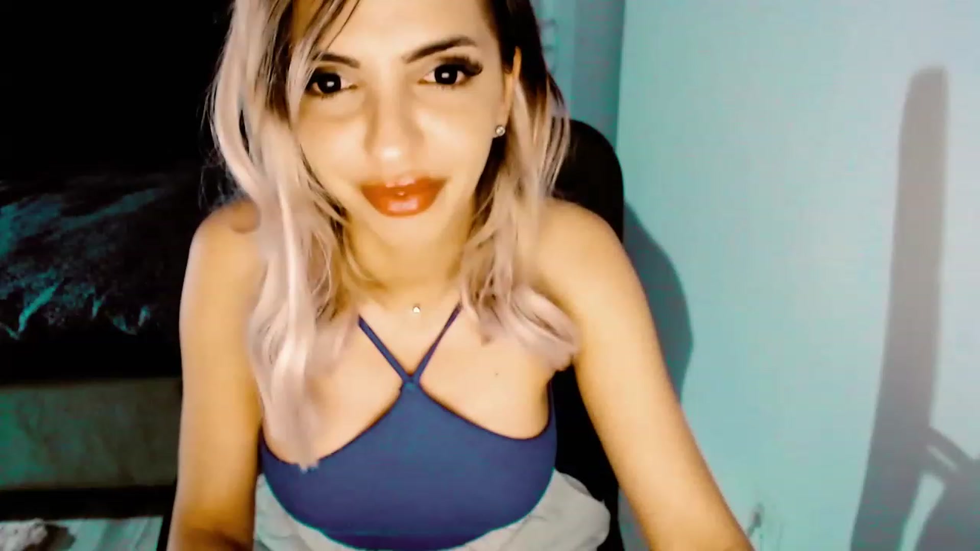 Gallery image thumbnail from Diamondblack5's myfreecams stream on, 07/03/2023, 02:52 image 20 of 20