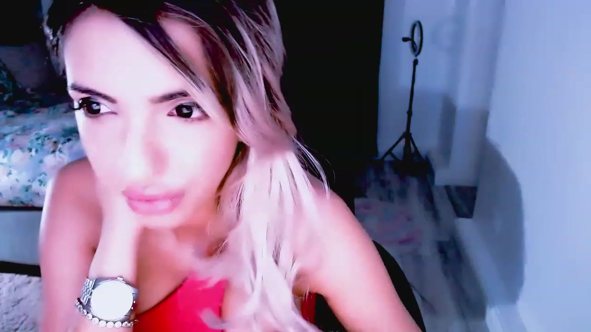 Gallery image thumbnail from Diamondblack5's myfreecams stream on, 07/05/2023, 22:02 image 2 of 20