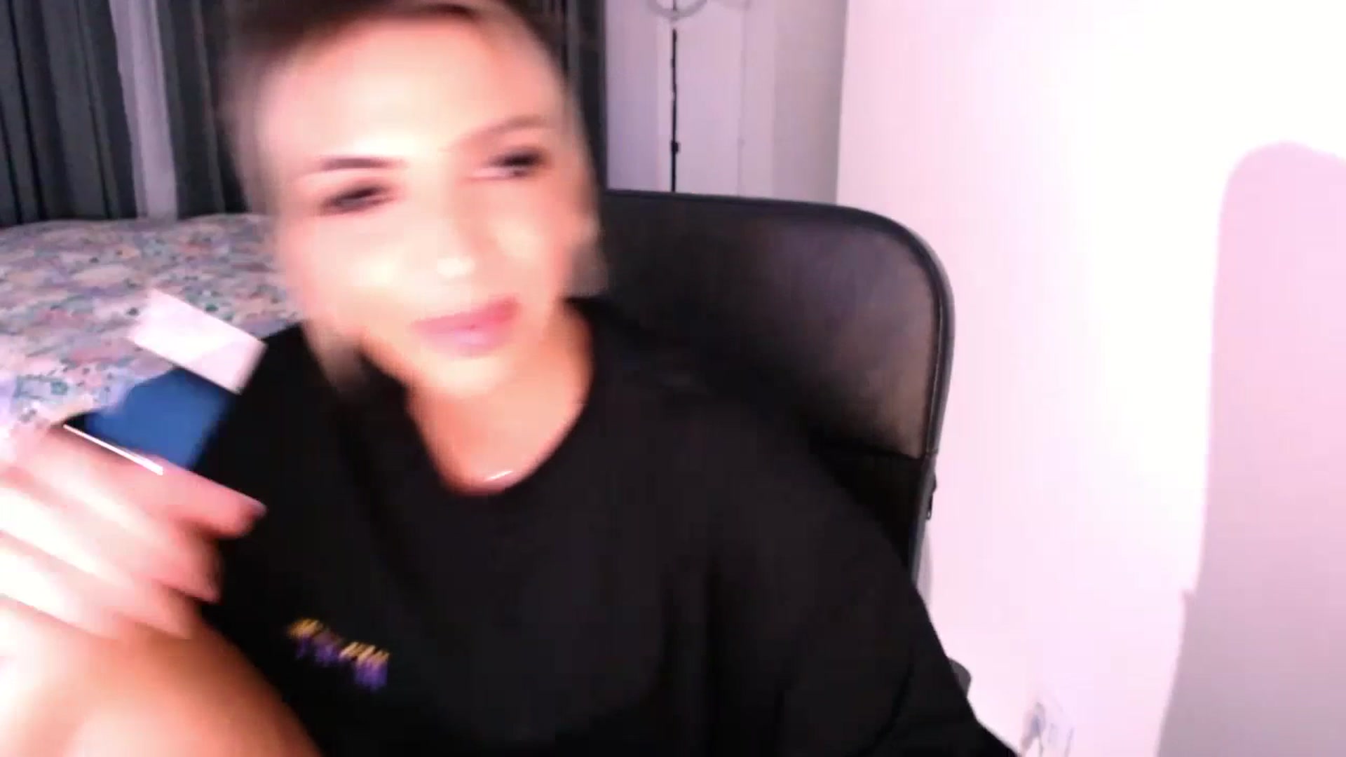 Gallery image thumbnail from Diamondblack5's myfreecams stream on, 07/14/2023, 24:45 image 4 of 20