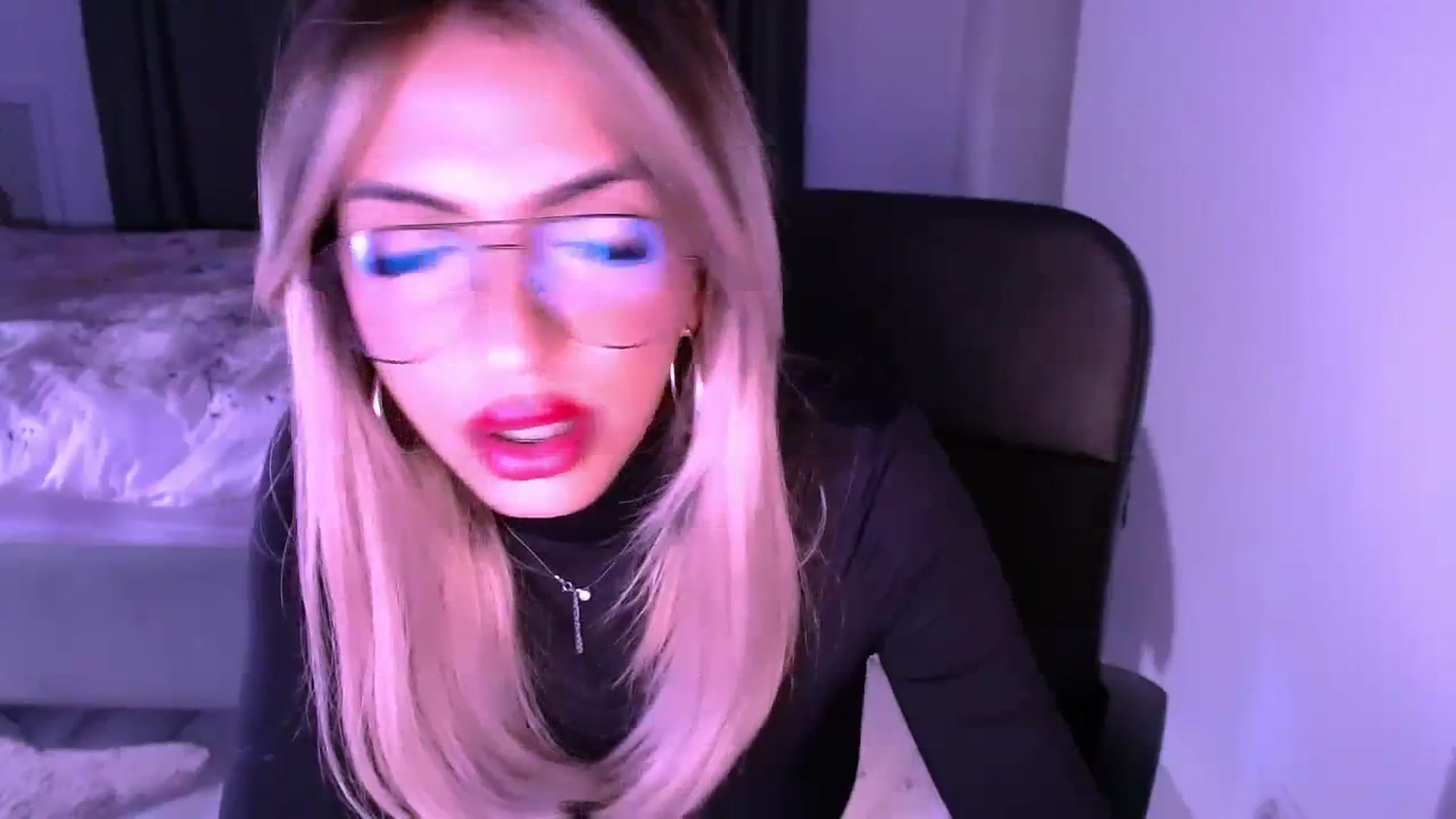 Gallery image thumbnail from Diamondblack5's myfreecams stream on, 08/03/2023, 02:49 image 7 of 20