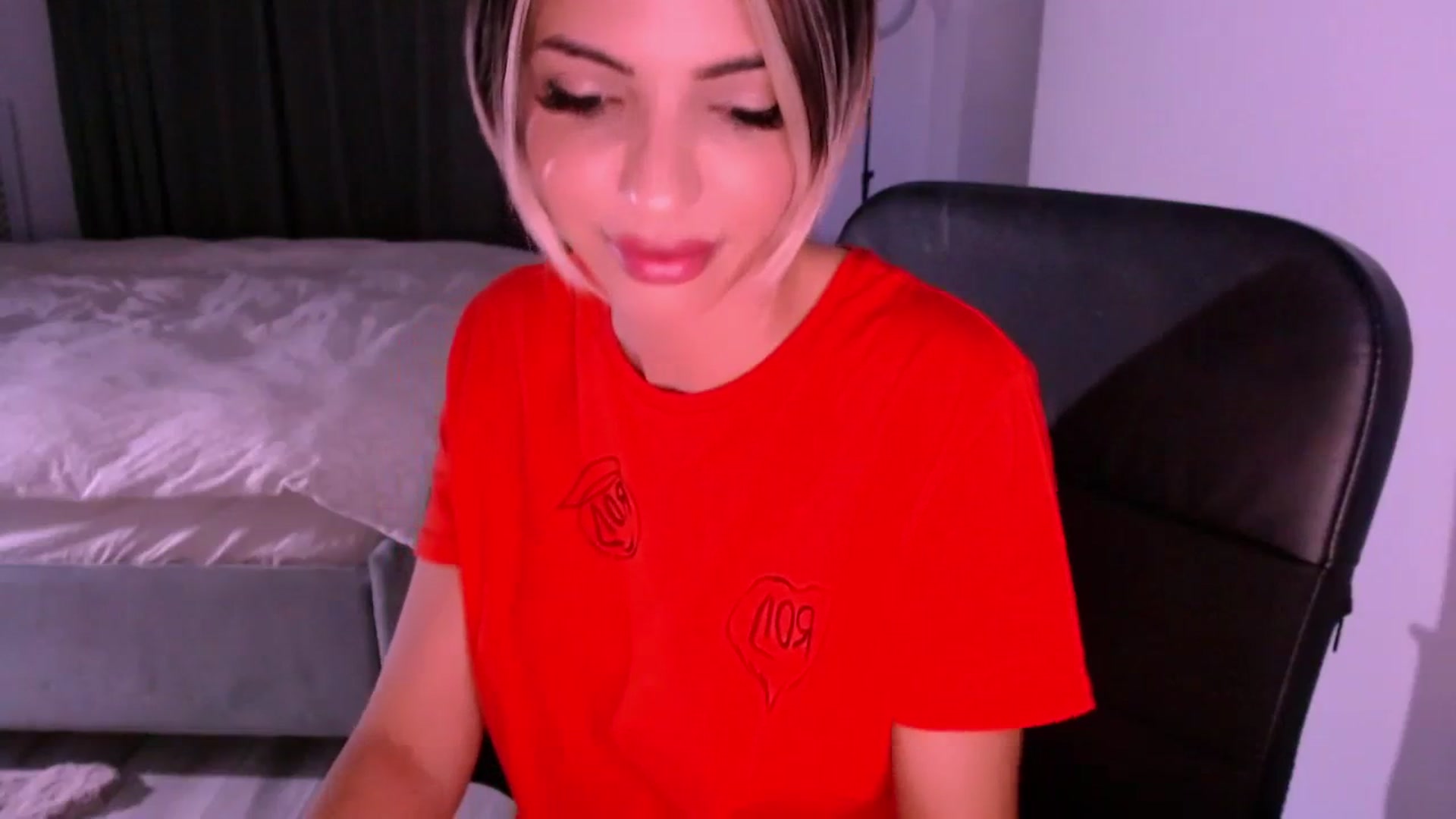 Gallery image thumbnail from Diamondblack5's myfreecams stream on, 08/19/2023, 23:56 image 11 of 20