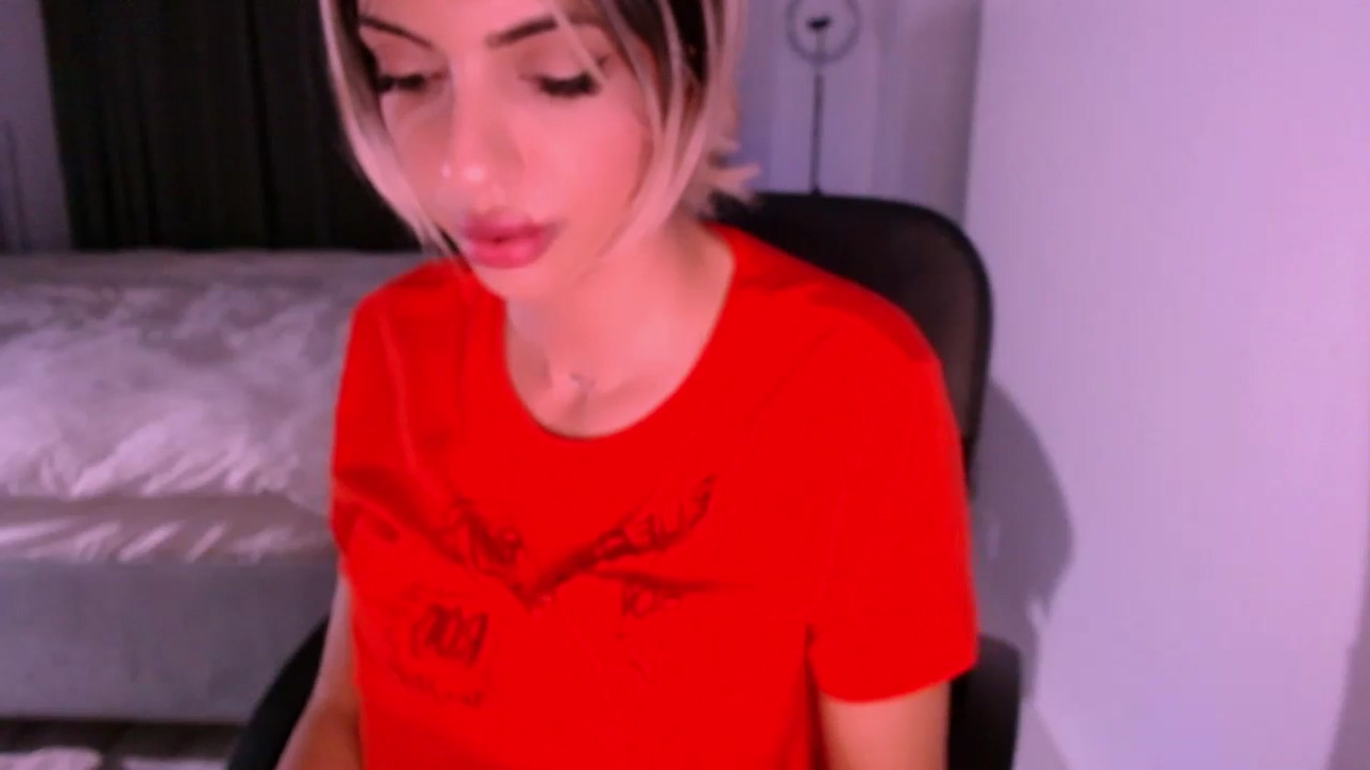 Gallery image thumbnail from Diamondblack5's myfreecams stream on, 08/20/2023, 04:43 image 5 of 20