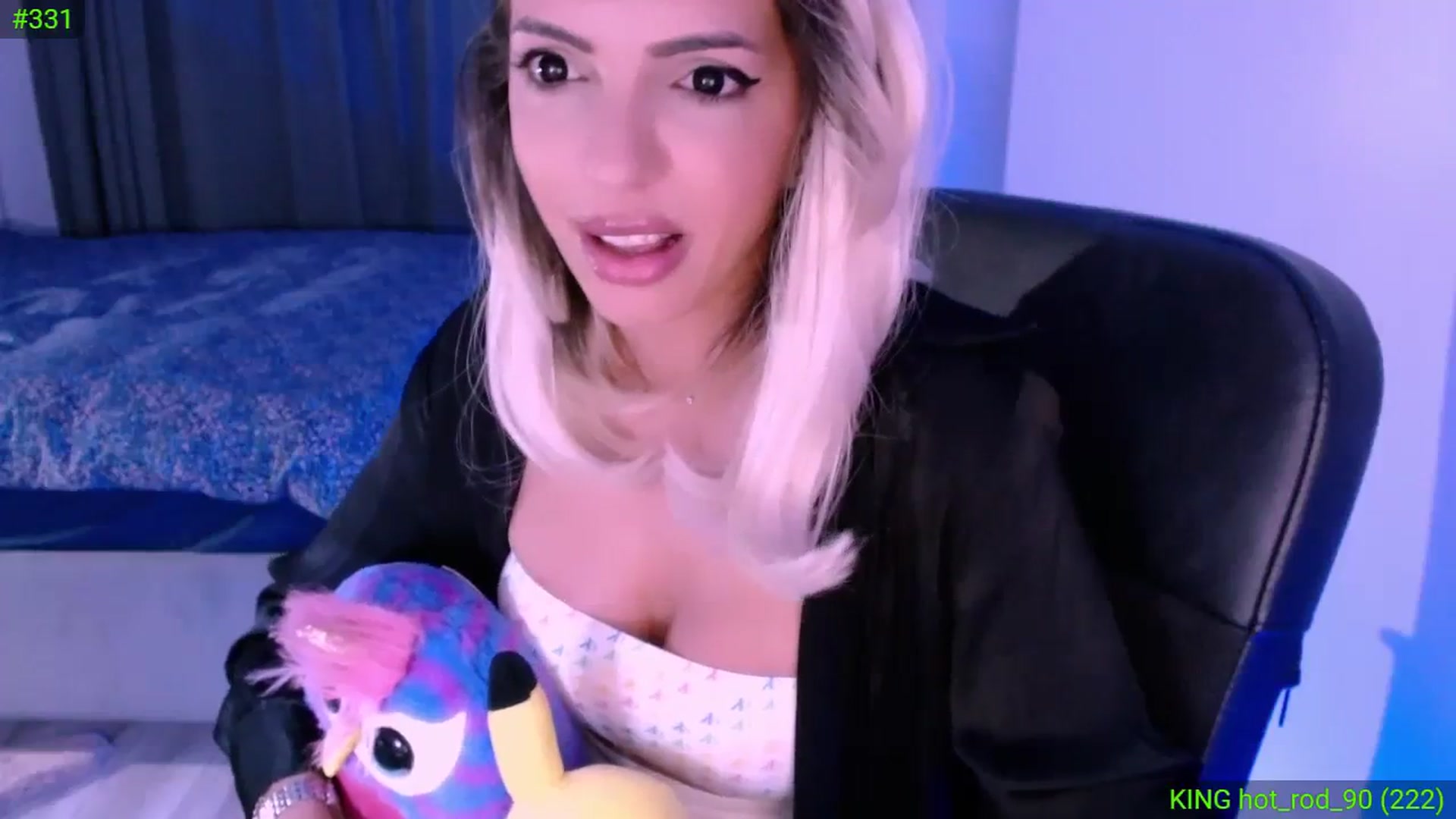 Gallery image thumbnail from Diamondblack5's myfreecams stream on, 09/10/2023, 01:57 image 3 of 20
