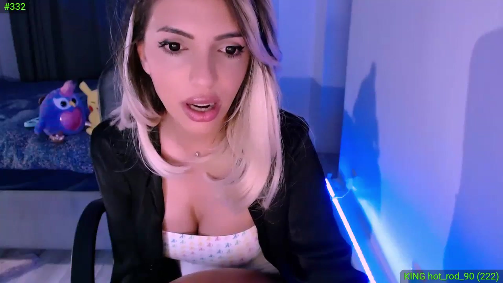 Gallery image thumbnail from Diamondblack5's myfreecams stream on, 09/10/2023, 01:57 image 18 of 20