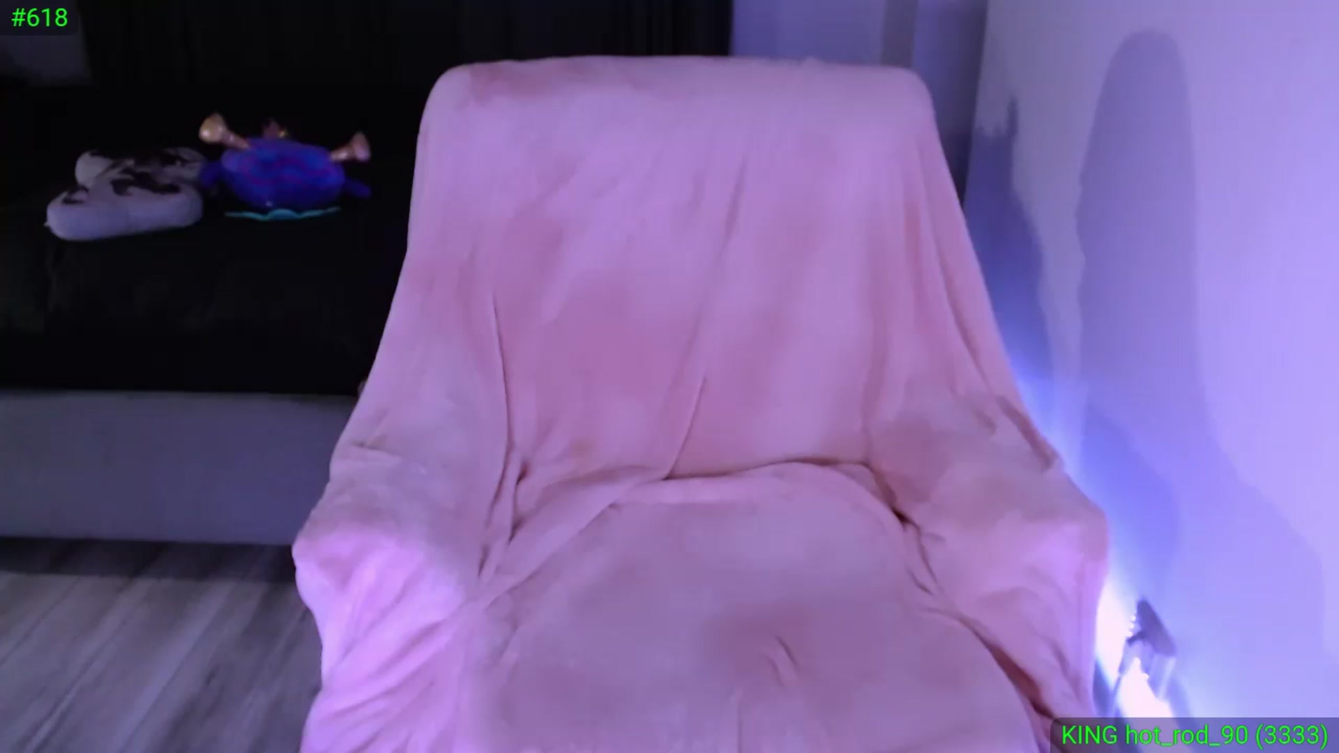 Gallery image thumbnail from Diamondblack5's myfreecams stream on, 10/23/2023, 24:54 image 17 of 20