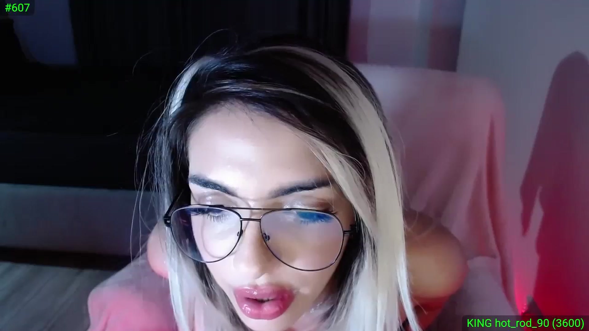 Gallery image thumbnail from Diamondblack5's myfreecams stream on, 10/28/2023, 24:45 image 10 of 20