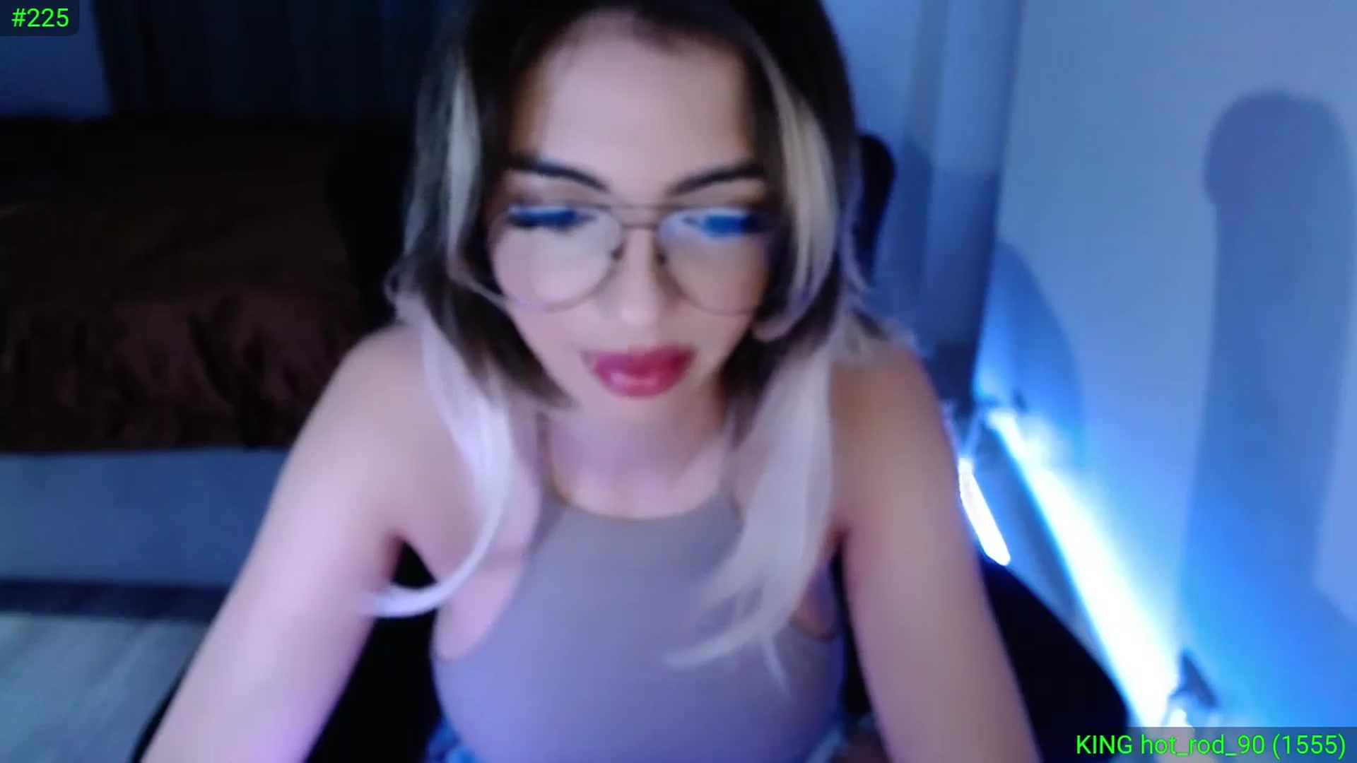Gallery image thumbnail from Diamondblack5's myfreecams stream on, 11/09/2023, 24:59 image 10 of 20