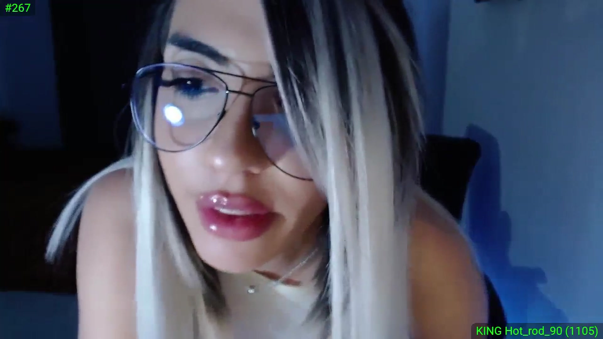 Gallery image thumbnail from Diamondblack5's myfreecams stream on, 11/16/2023, 03:13 image 6 of 20