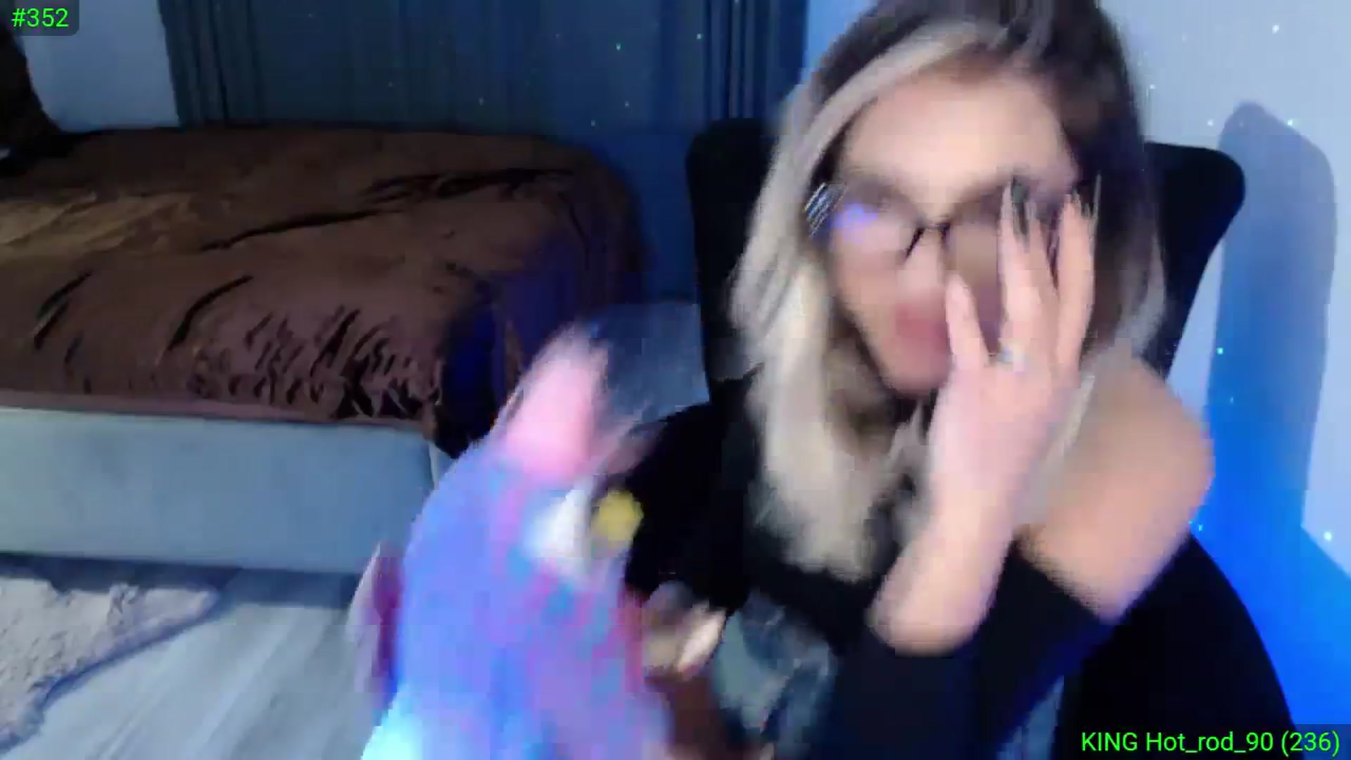 Gallery image thumbnail from Diamondblack5's myfreecams stream on, 11/23/2023, 03:19 image 15 of 20