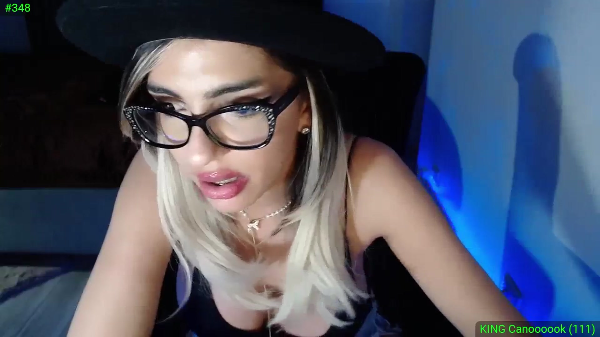 Gallery image thumbnail from Diamondblack5's myfreecams stream on, 11/26/2023, 02:27 image 15 of 20