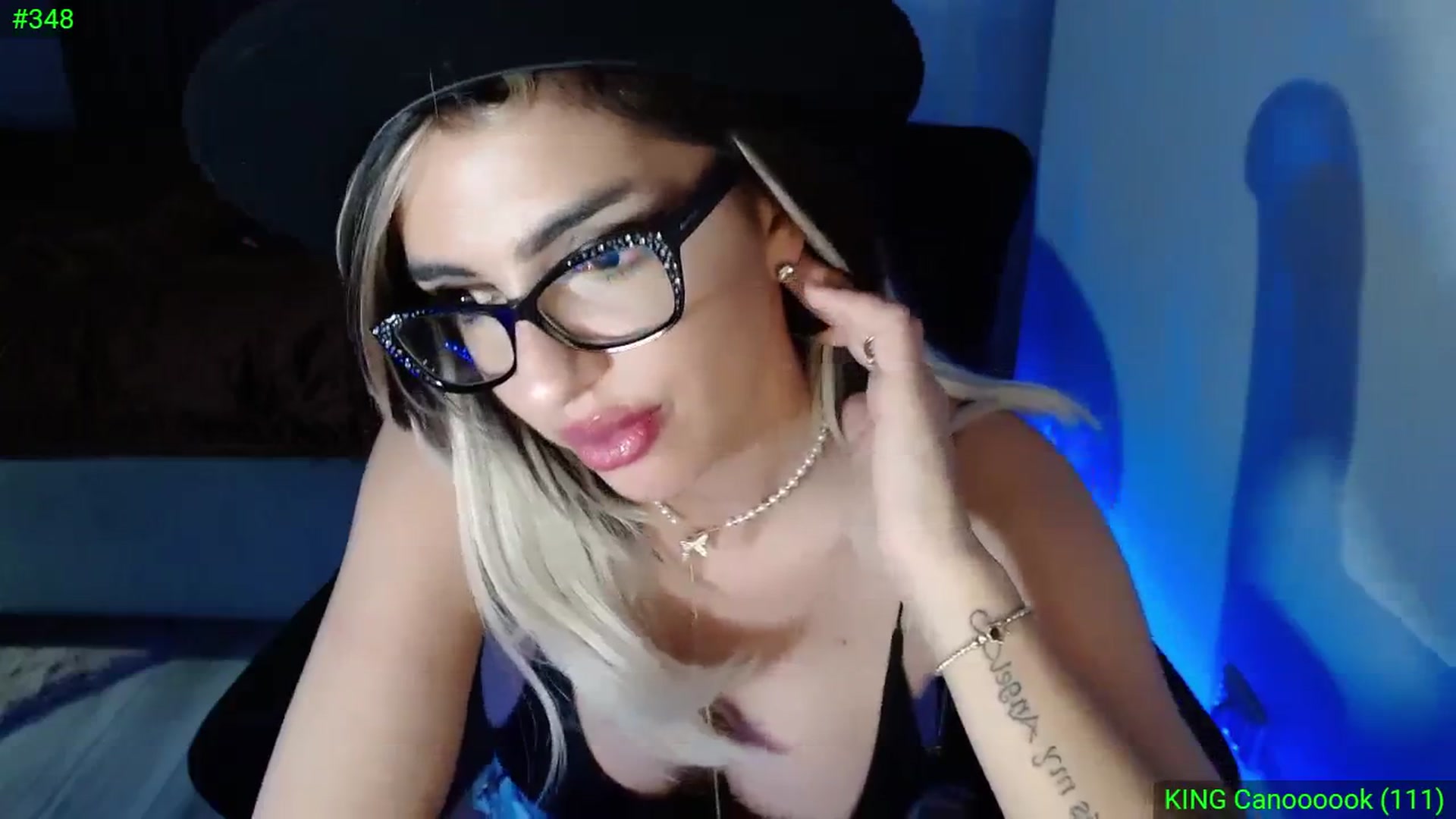 Gallery image thumbnail from Diamondblack5's myfreecams stream on, 11/26/2023, 02:27 image 18 of 20