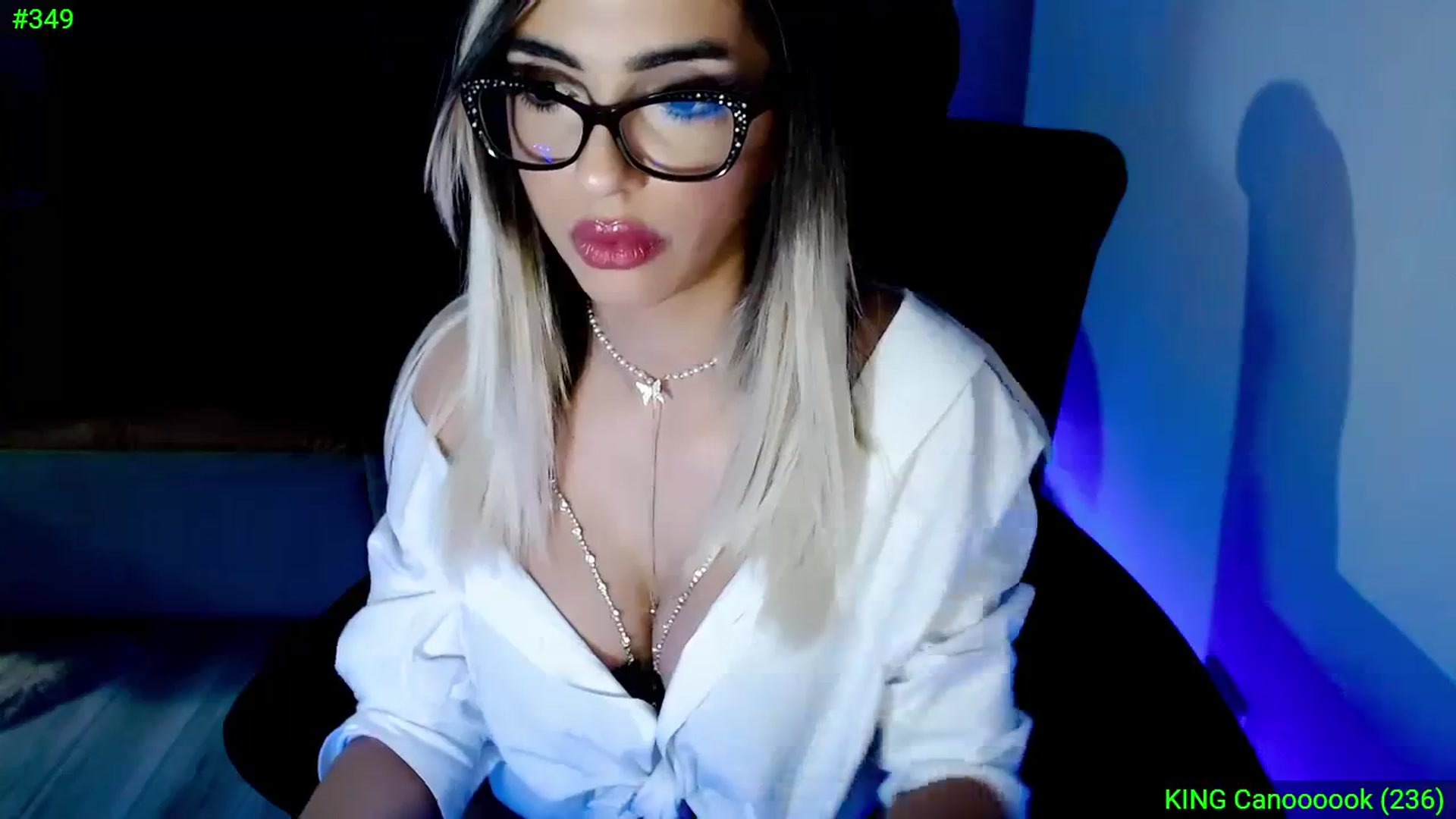 Gallery image thumbnail from Diamondblack5's myfreecams stream on, 11/27/2023, 04:21 image 2 of 20