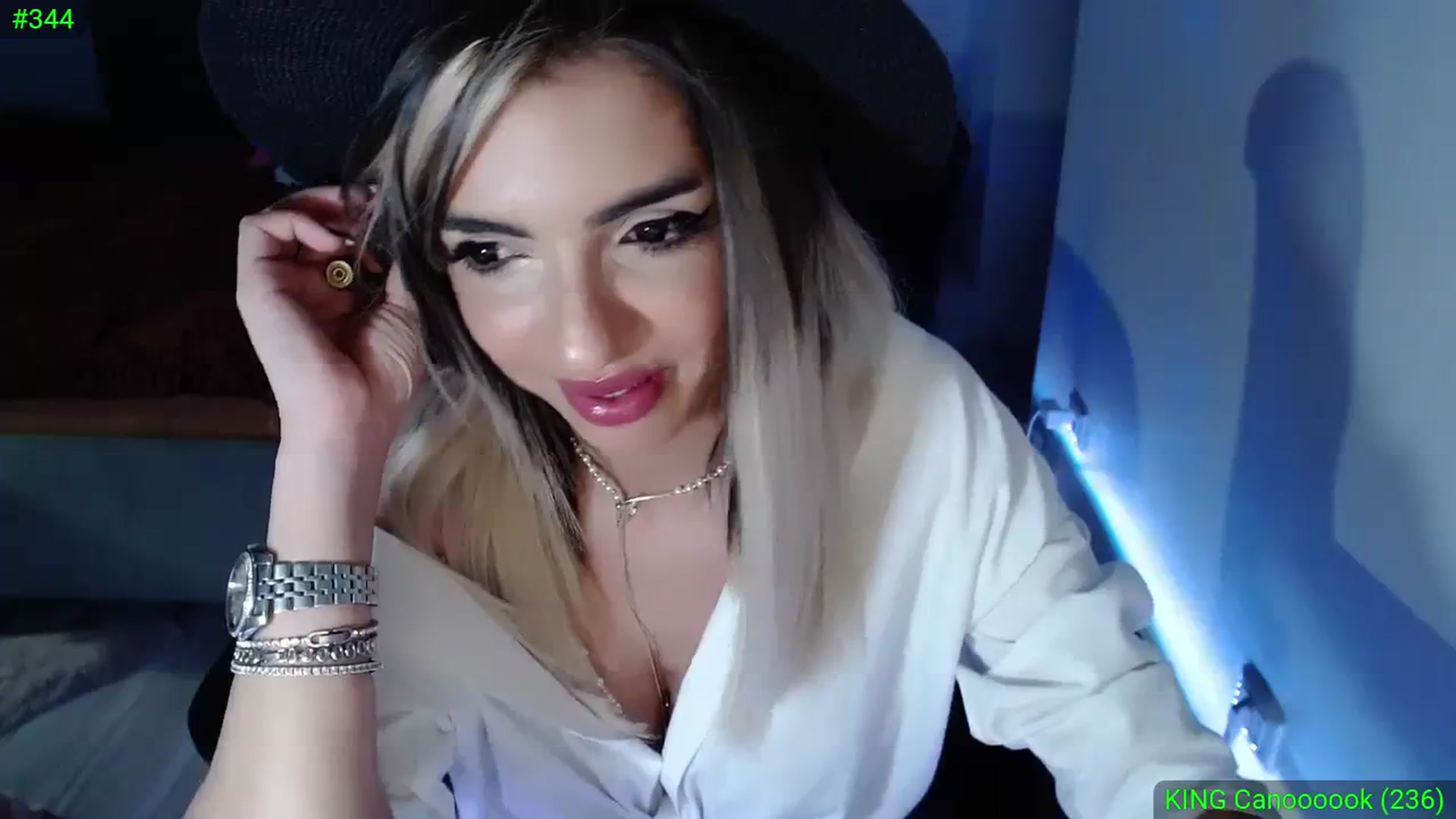 Gallery image thumbnail from Diamondblack5's myfreecams stream on, 11/27/2023, 04:21 image 9 of 20