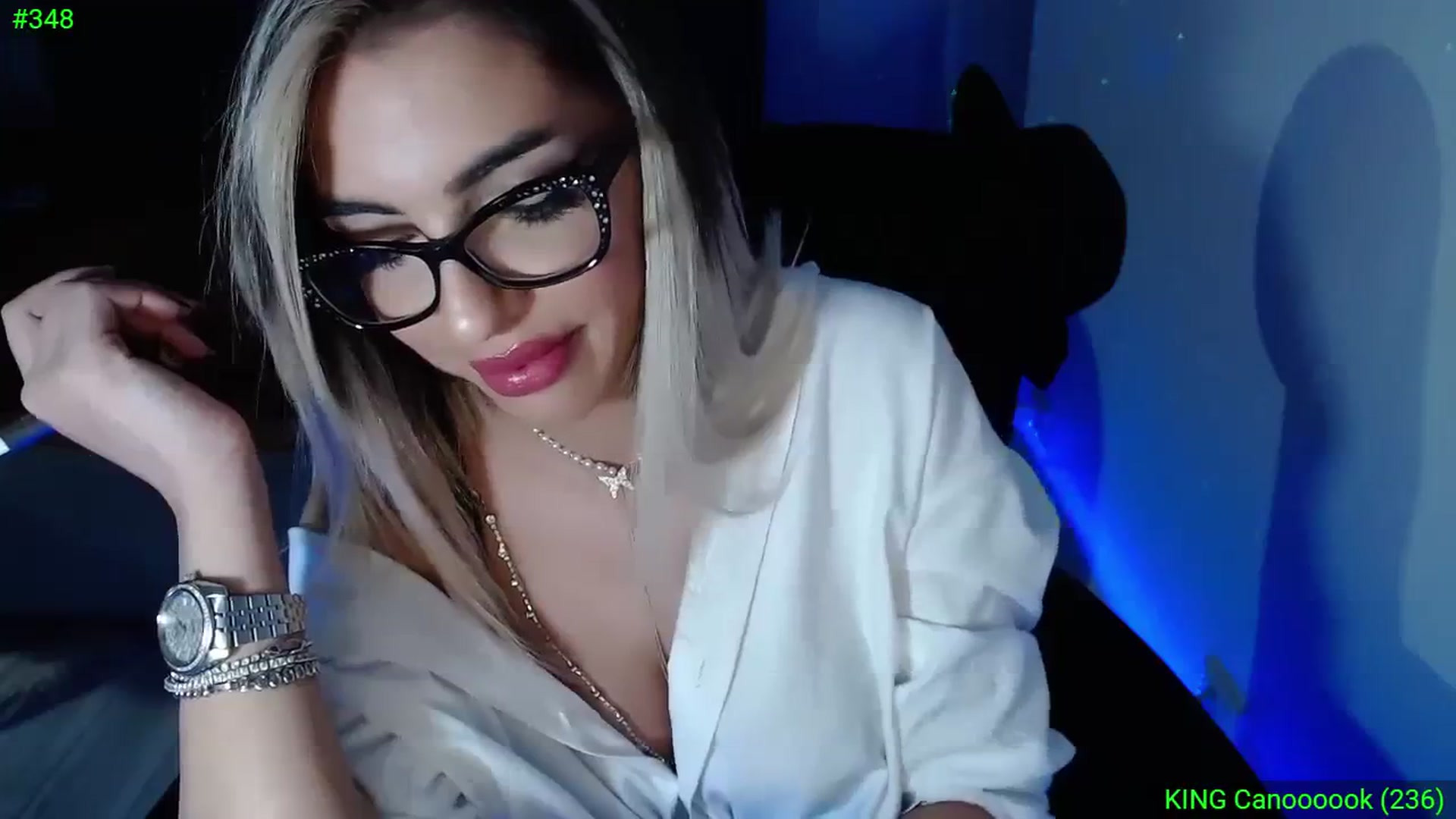Gallery image thumbnail from Diamondblack5's myfreecams stream on, 11/27/2023, 04:21 image 4 of 20