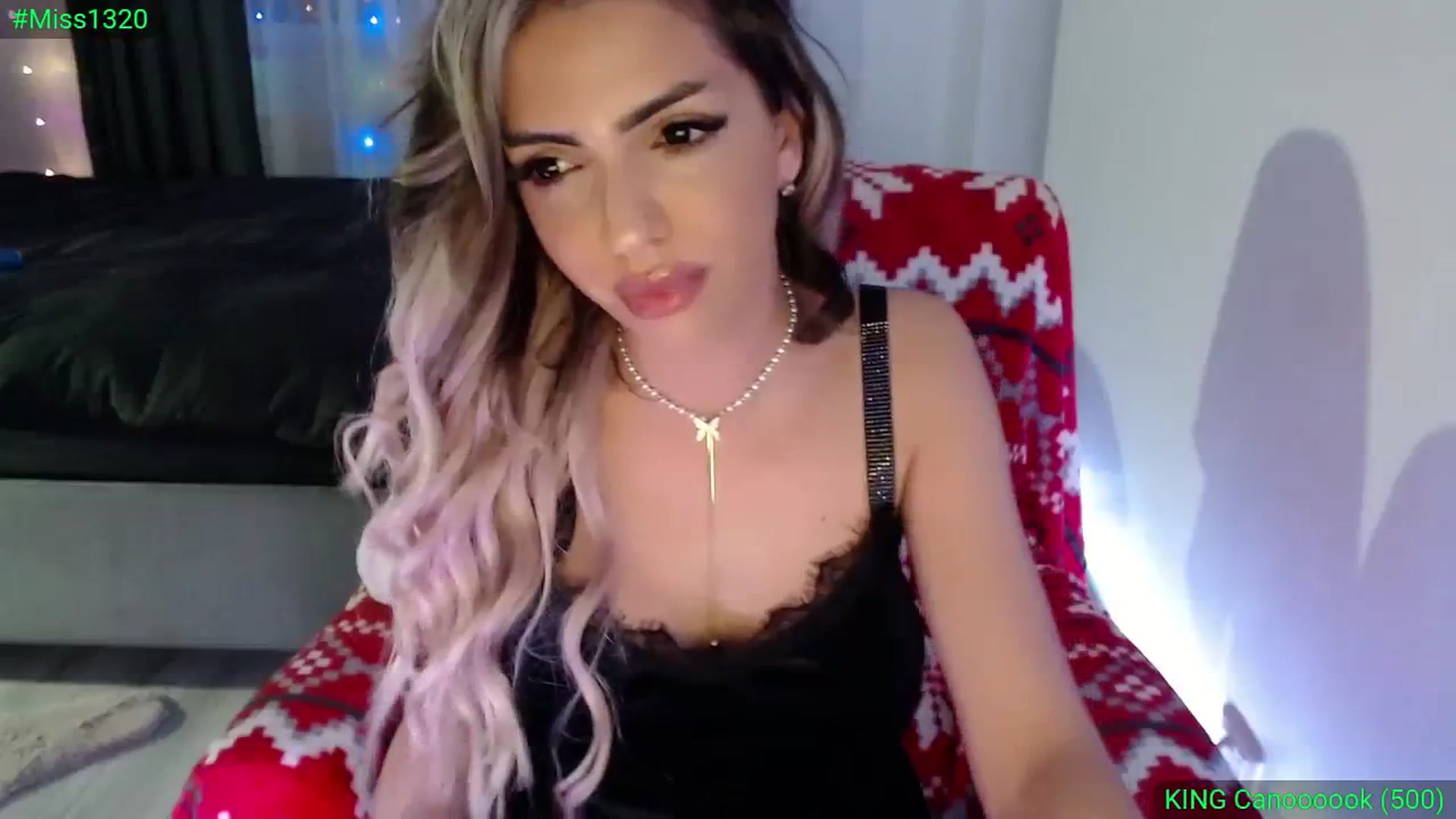 Gallery image thumbnail from Diamondblack5's myfreecams stream on, 12/14/2023, 02:11 image 6 of 20