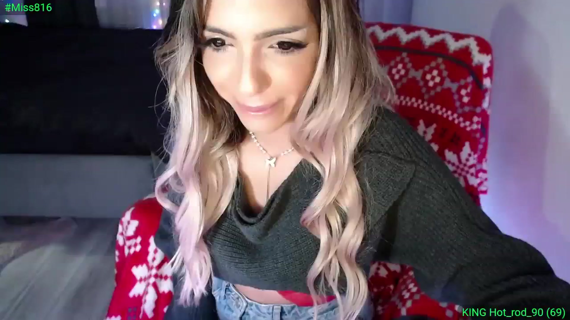 Gallery image thumbnail from Diamondblack5's myfreecams stream on, 12/17/2023, 01:10 image 9 of 20