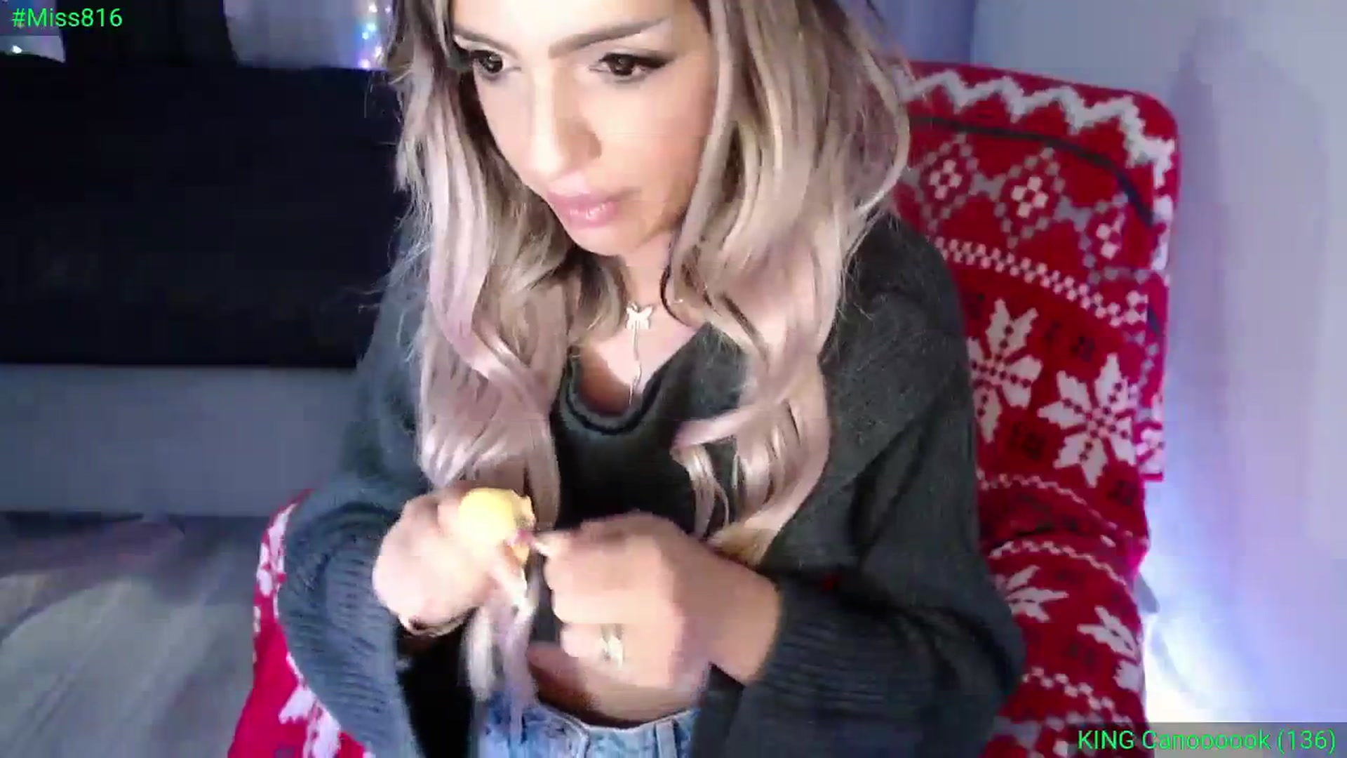 Gallery image thumbnail from Diamondblack5's myfreecams stream on, 12/17/2023, 01:10 image 12 of 20