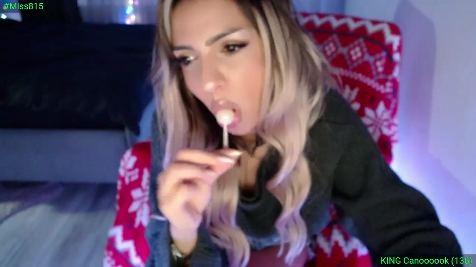 Gallery image thumbnail from Diamondblack5's myfreecams stream on, 12/17/2023, 01:10 image 15 of 20