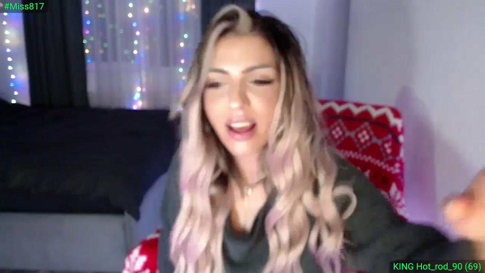 Gallery image thumbnail from Diamondblack5's myfreecams stream on, 12/17/2023, 01:10 image 4 of 20