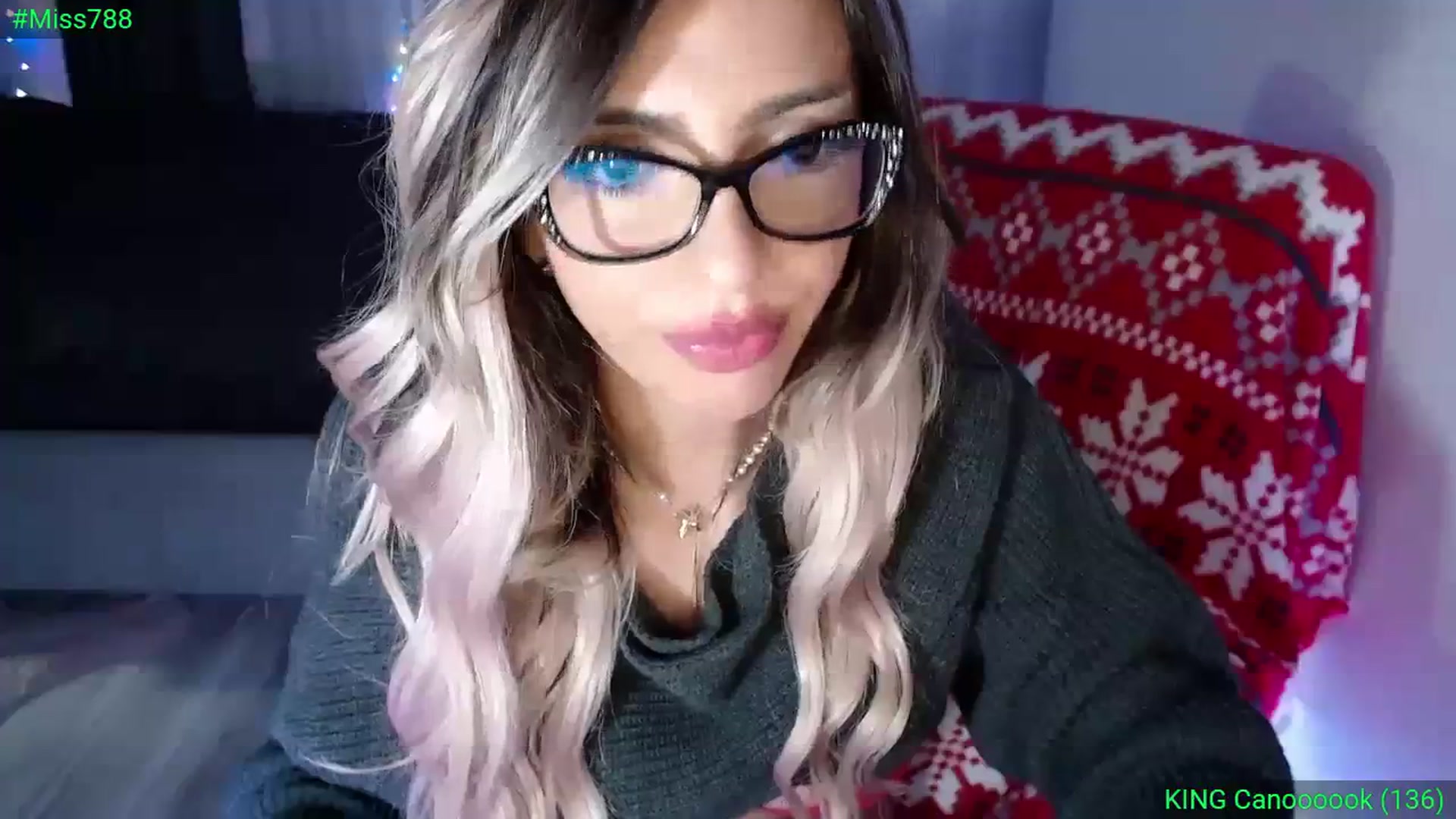 Gallery image thumbnail from Diamondblack5's myfreecams stream on, 12/17/2023, 02:18 image 15 of 20