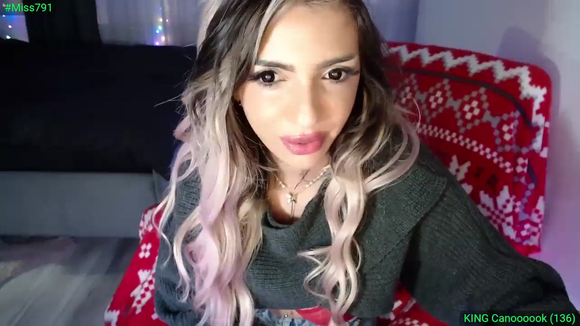 Gallery image thumbnail from Diamondblack5's myfreecams stream on, 12/17/2023, 02:18 image 12 of 20