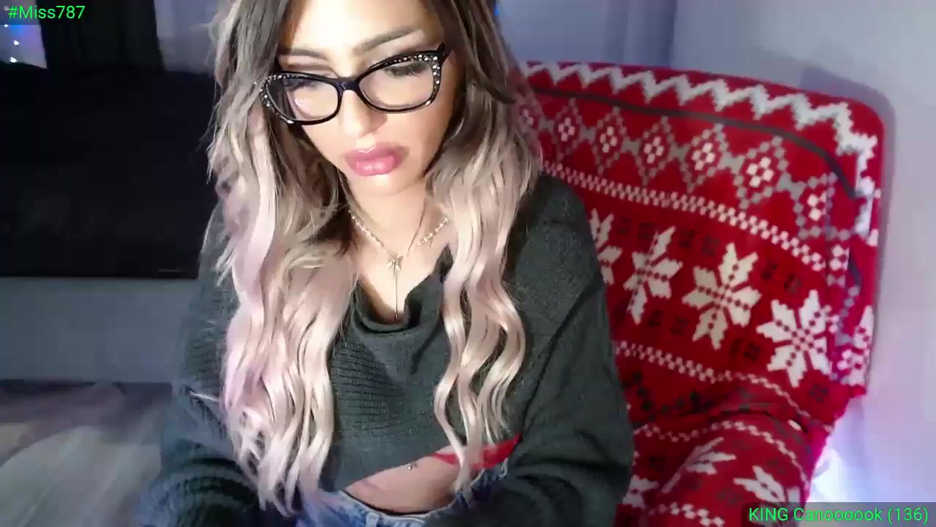 Gallery image thumbnail from Diamondblack5's myfreecams stream on, 12/17/2023, 02:18 image 16 of 20