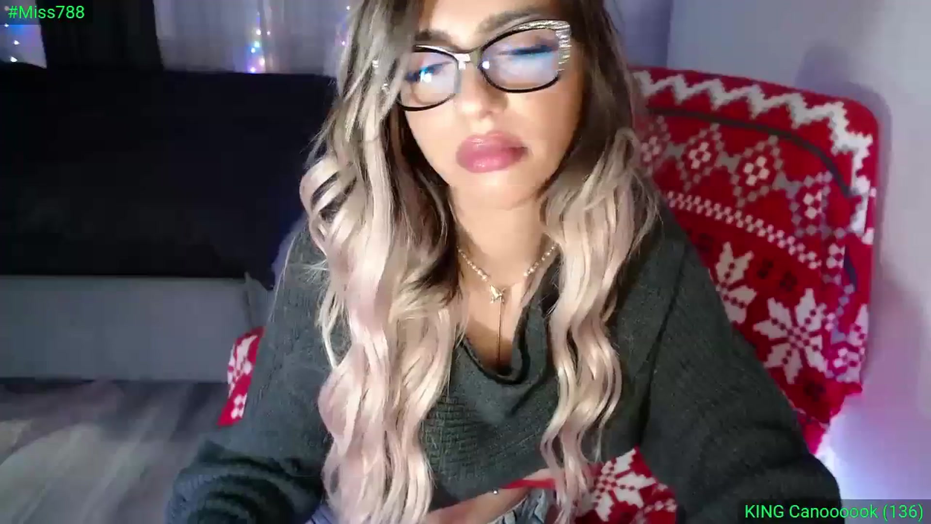 Gallery image thumbnail from Diamondblack5's myfreecams stream on, 12/17/2023, 02:18 image 19 of 20