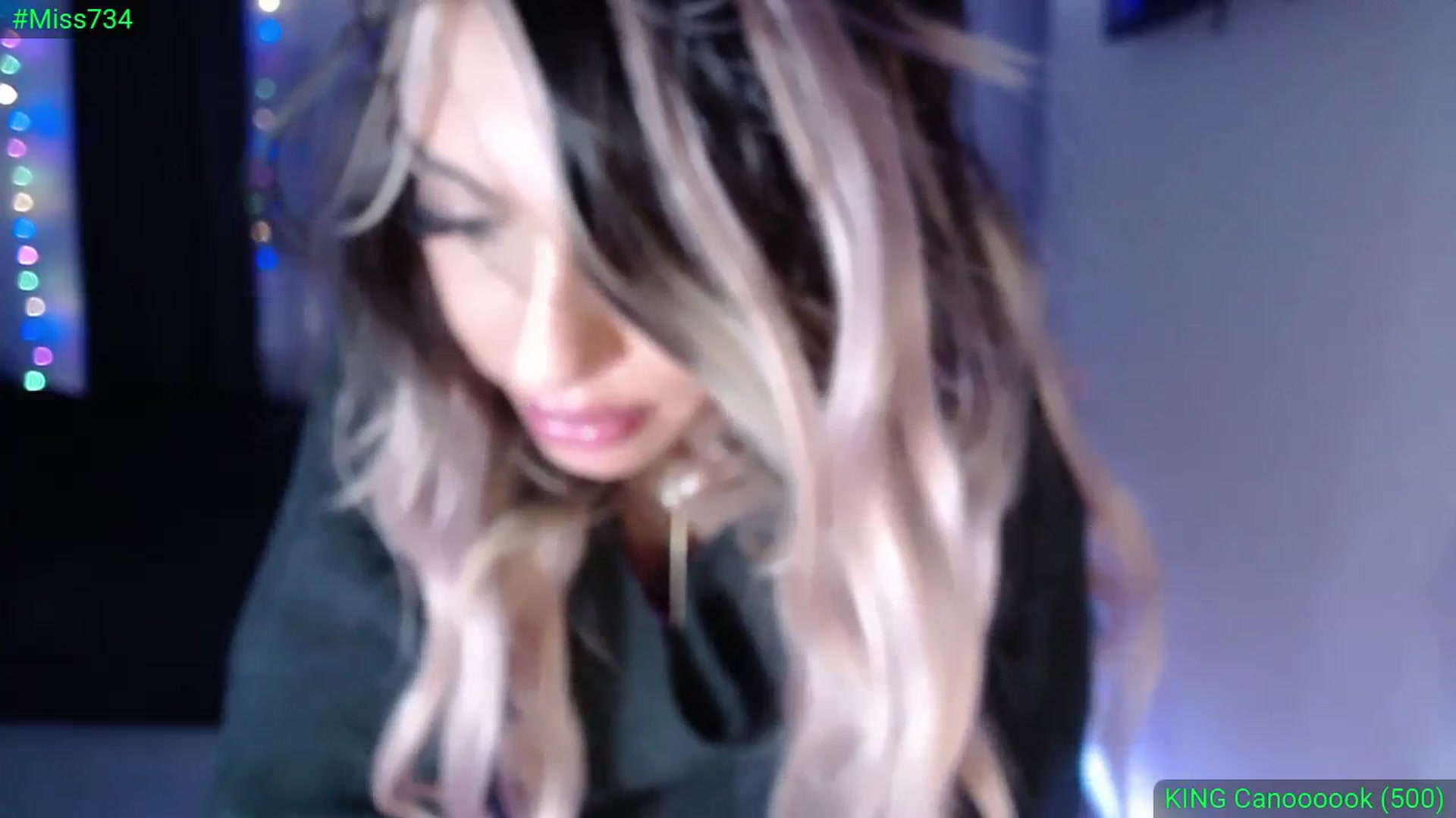 Gallery image thumbnail from Diamondblack5's myfreecams stream on, 12/17/2023, 03:41 image 8 of 20