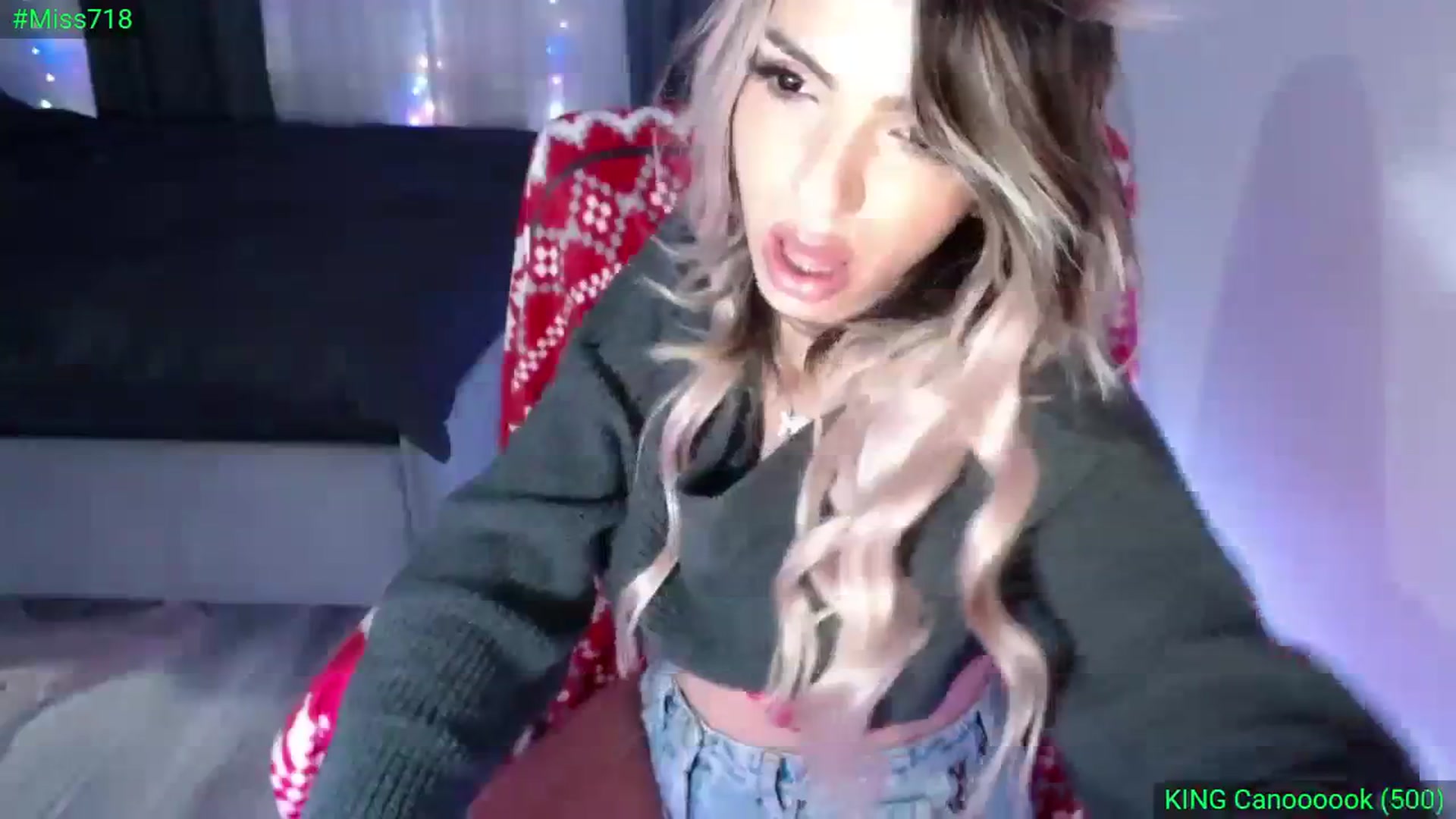 Gallery image thumbnail from Diamondblack5's myfreecams stream on, 12/17/2023, 05:15 image 6 of 20