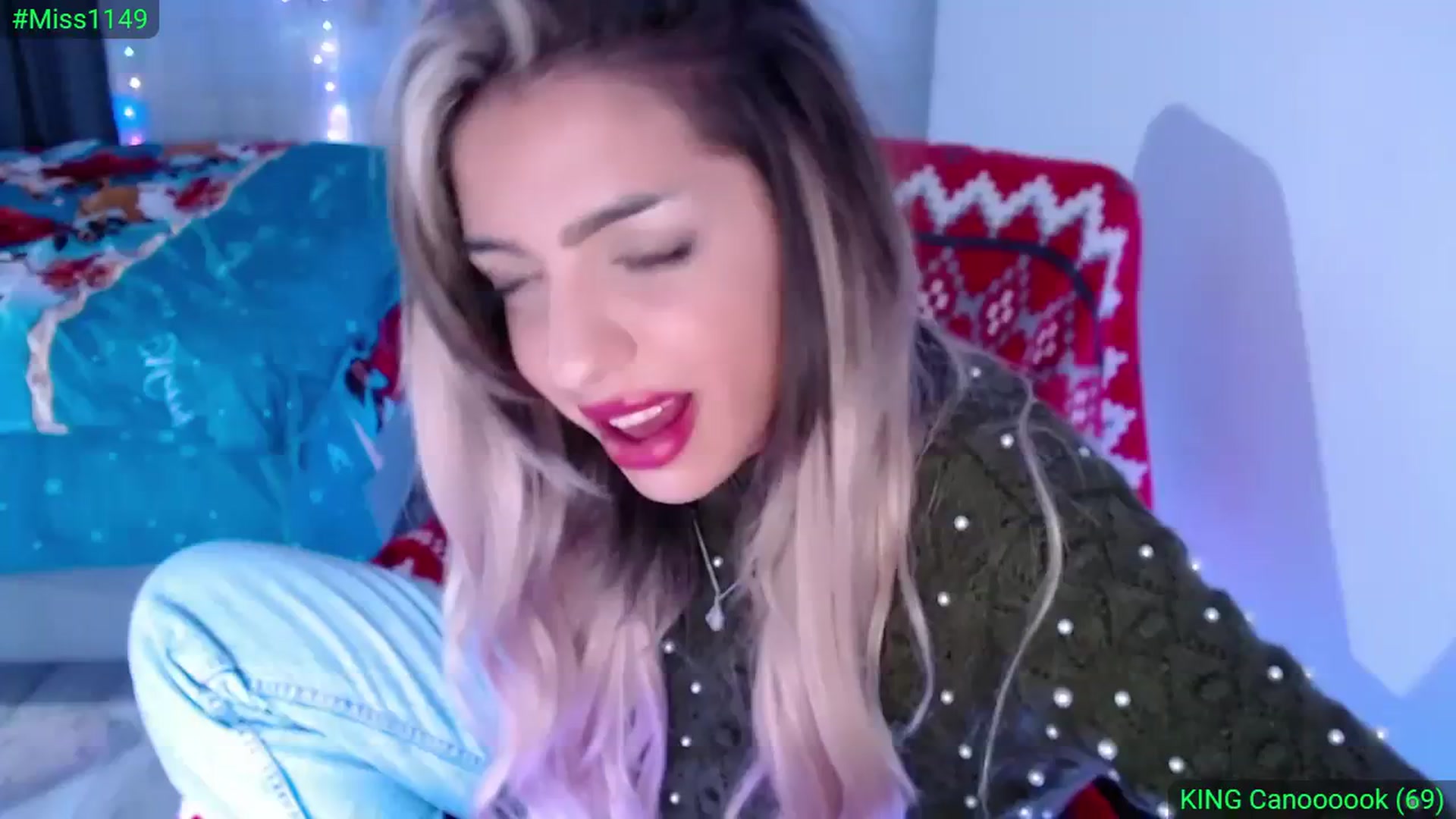 Gallery image thumbnail from Diamondblack5's myfreecams stream on, 12/26/2023, 24:02 image 19 of 20