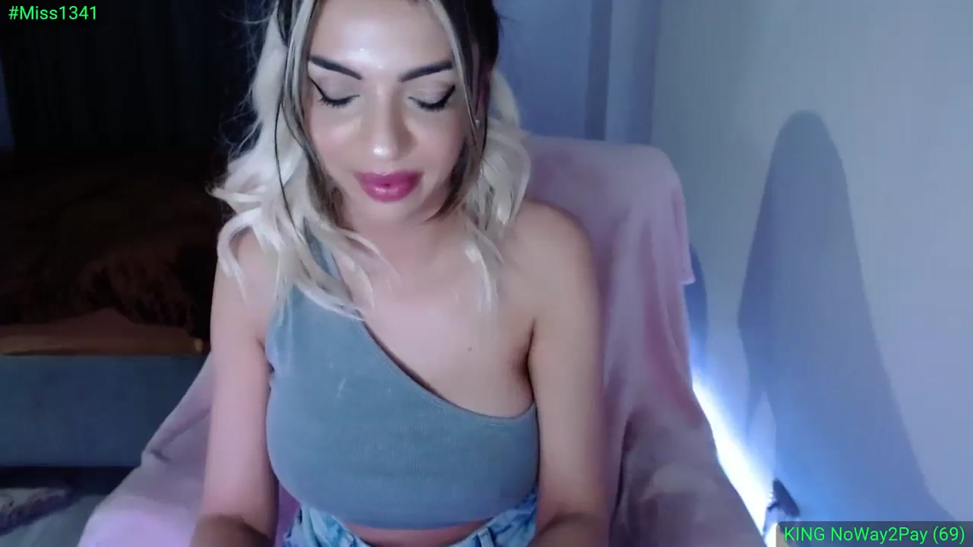 Gallery image thumbnail from Diamondblack5's myfreecams stream on, 02/18/2024, 01:59 image 2 of 20