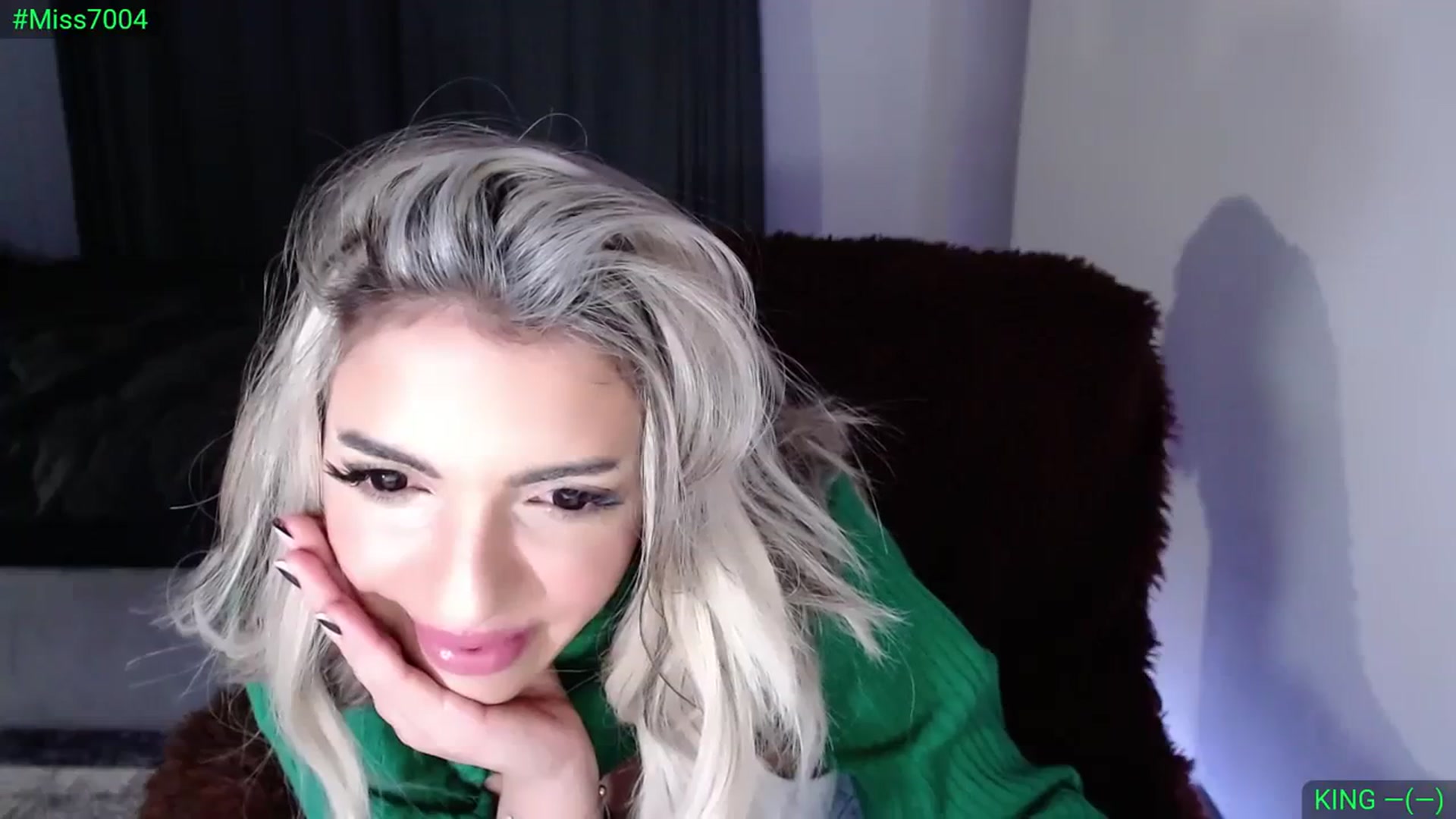 Gallery image thumbnail from Diamondblack5's myfreecams stream on, 03/18/2024, 24:00 image 13 of 20