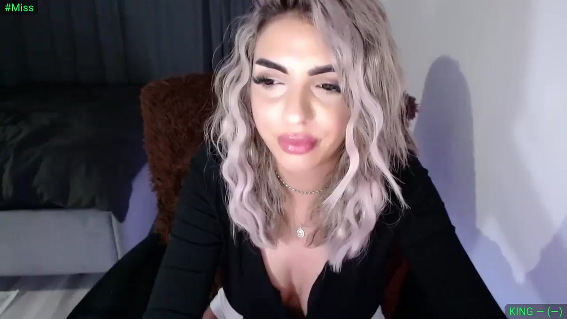 Gallery image thumbnail from Diamondblack5's myfreecams stream on, 04/01/2024, 23:38 image 11 of 20