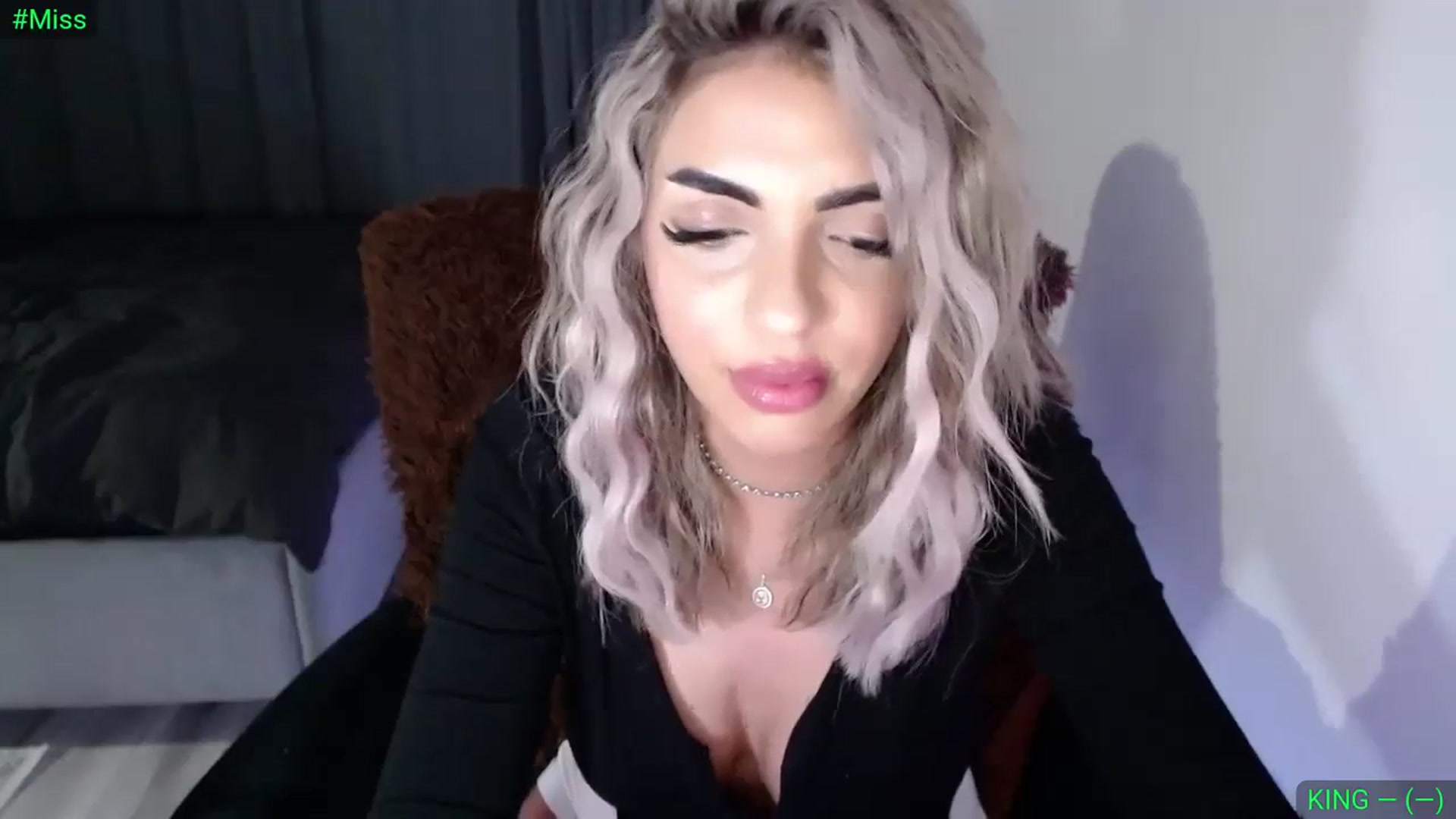 Gallery image thumbnail from Diamondblack5's myfreecams stream on, 04/01/2024, 23:38 image 13 of 20