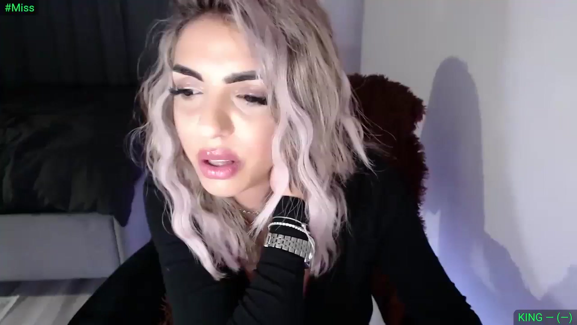 Gallery image thumbnail from Diamondblack5's myfreecams stream on, 04/01/2024, 23:38 image 14 of 20